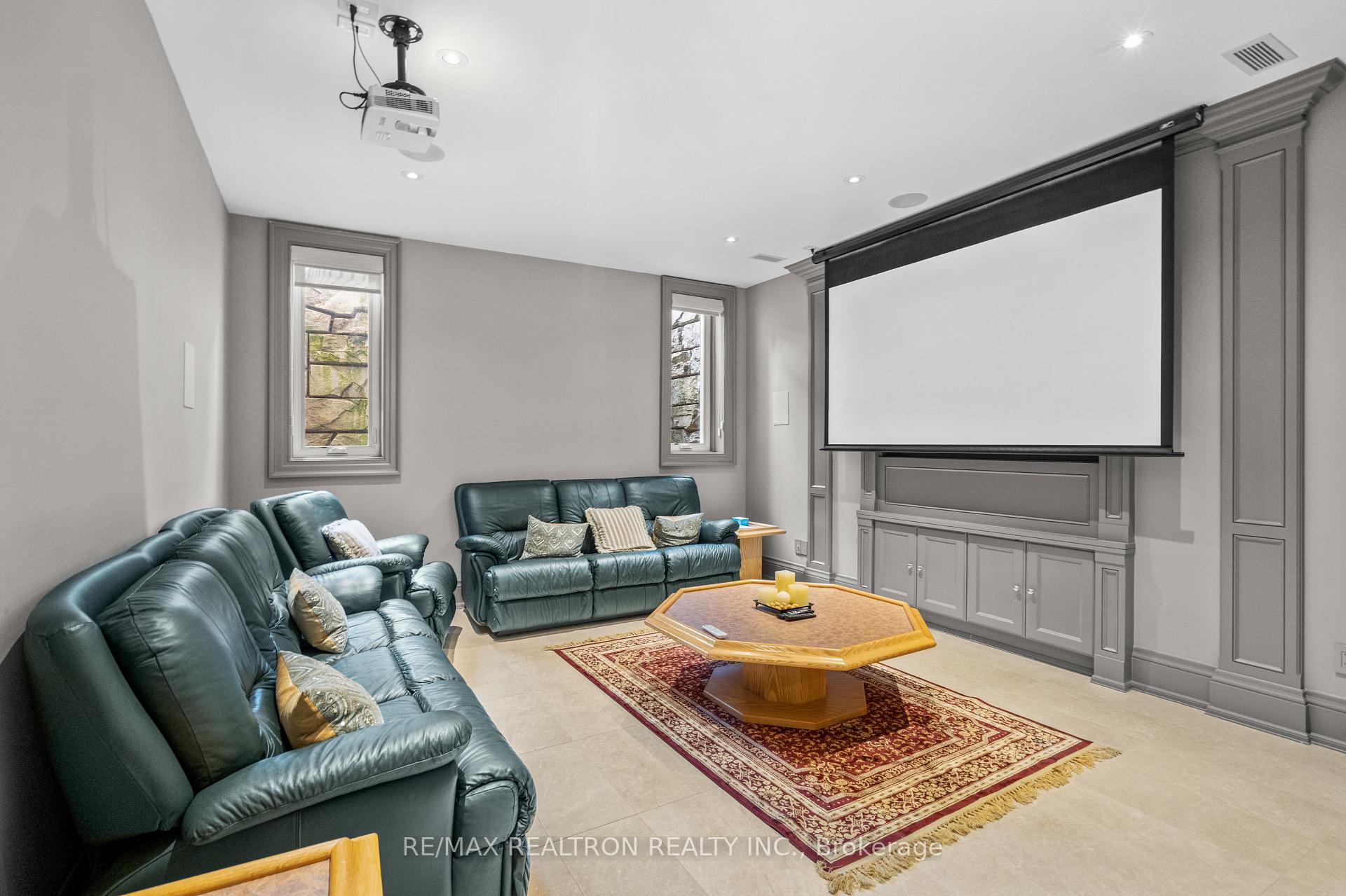 Photo 37 of 7 Winchfield Place, North York, Banbury-Don Mills — HOMEH