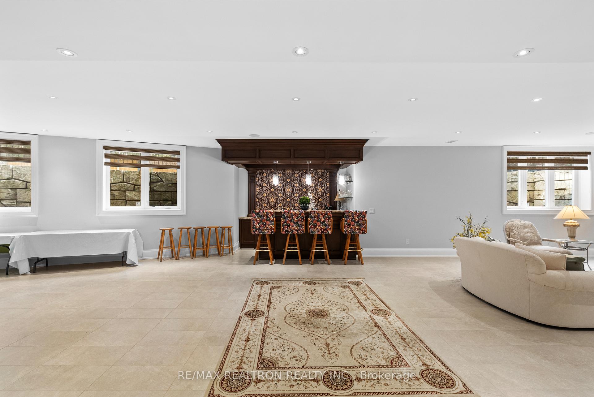 Photo 38 of 7 Winchfield Place, North York, Banbury-Don Mills — HOMEH