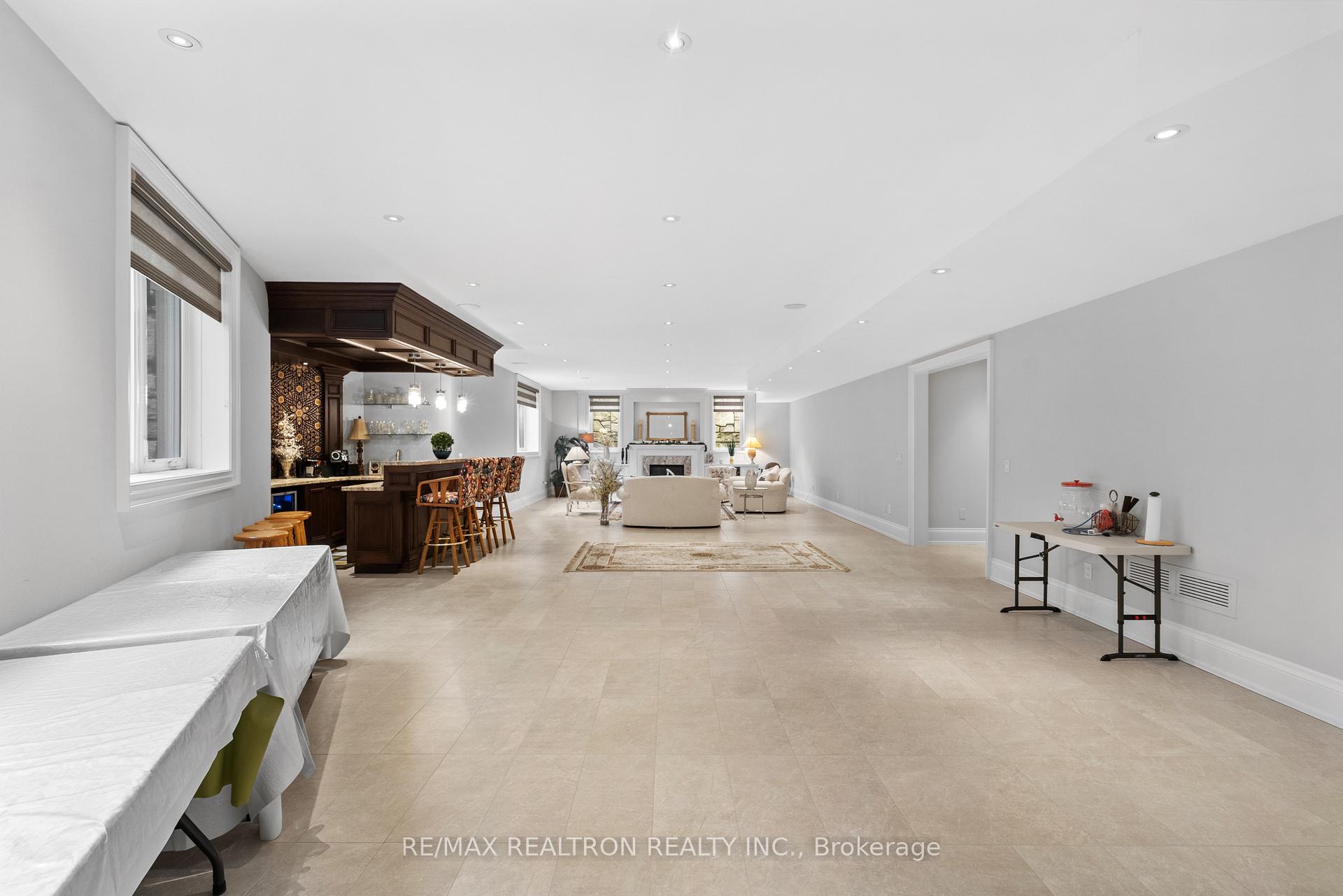 Photo 39 of 7 Winchfield Place, North York, Banbury-Don Mills — HOMEH