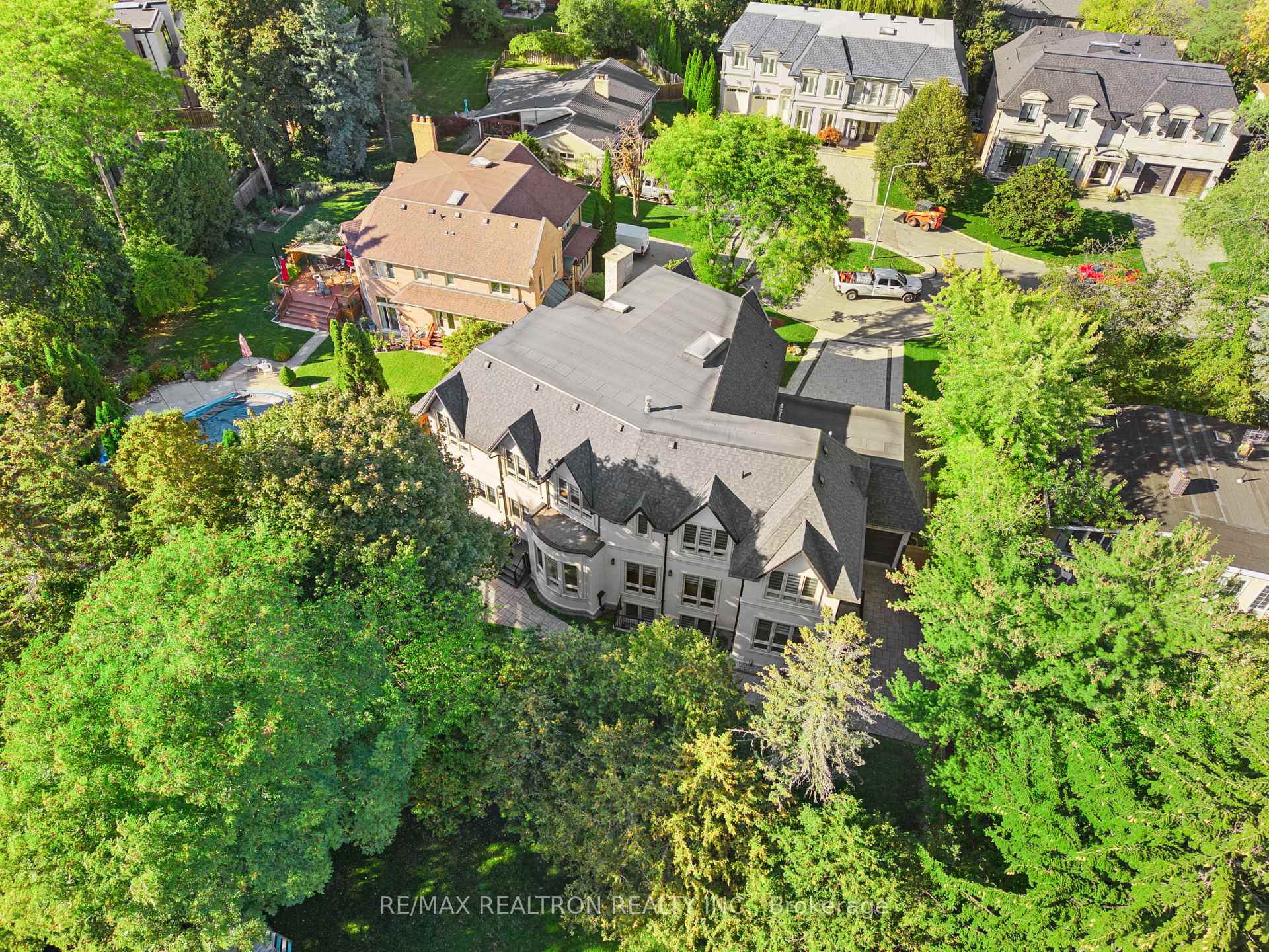 Photo 49 of 7 Winchfield Place, North York, Banbury-Don Mills — HOMEH