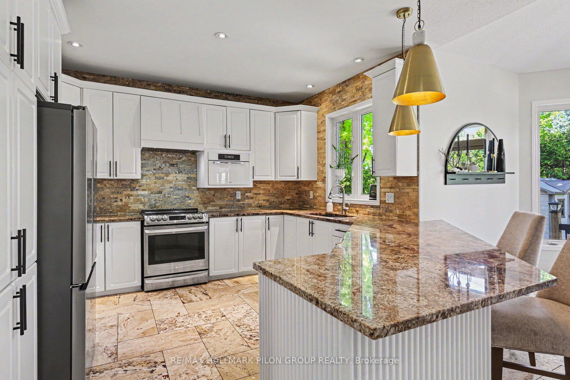 Photo 8 of 2139 Valin Street, Ottawa, Springridge/East Village — HOMEH