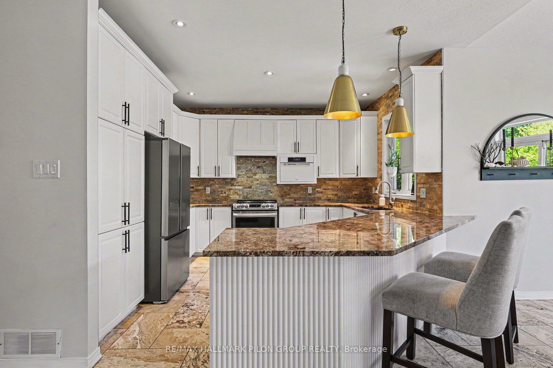 Photo 10 of 2139 Valin Street, Ottawa, Springridge/East Village — HOMEH