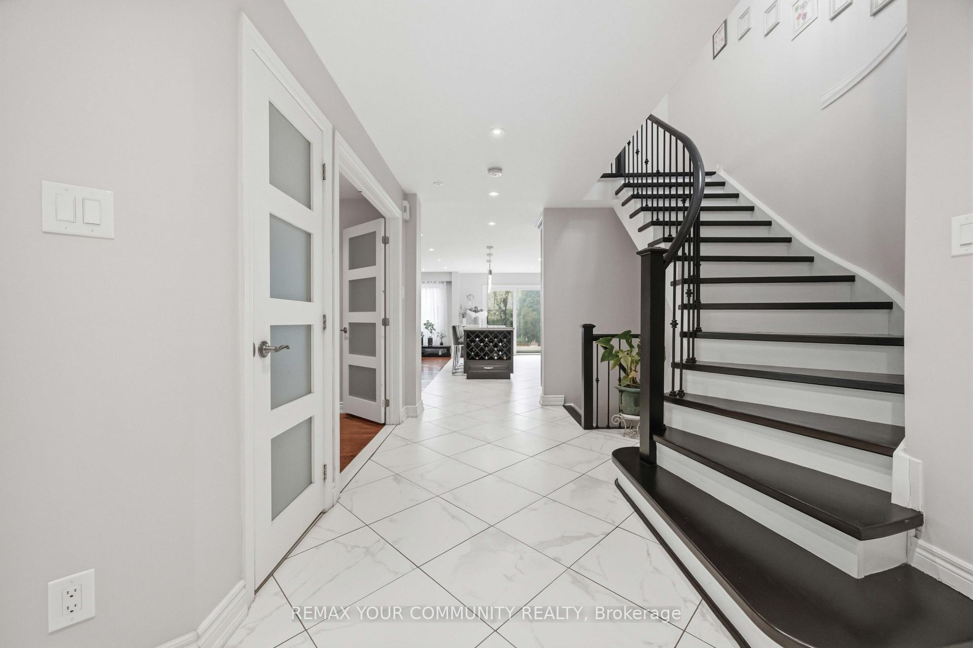 Photo 4 of 1706 Woodside Lane, Pickering, Amberlea — HOMEH