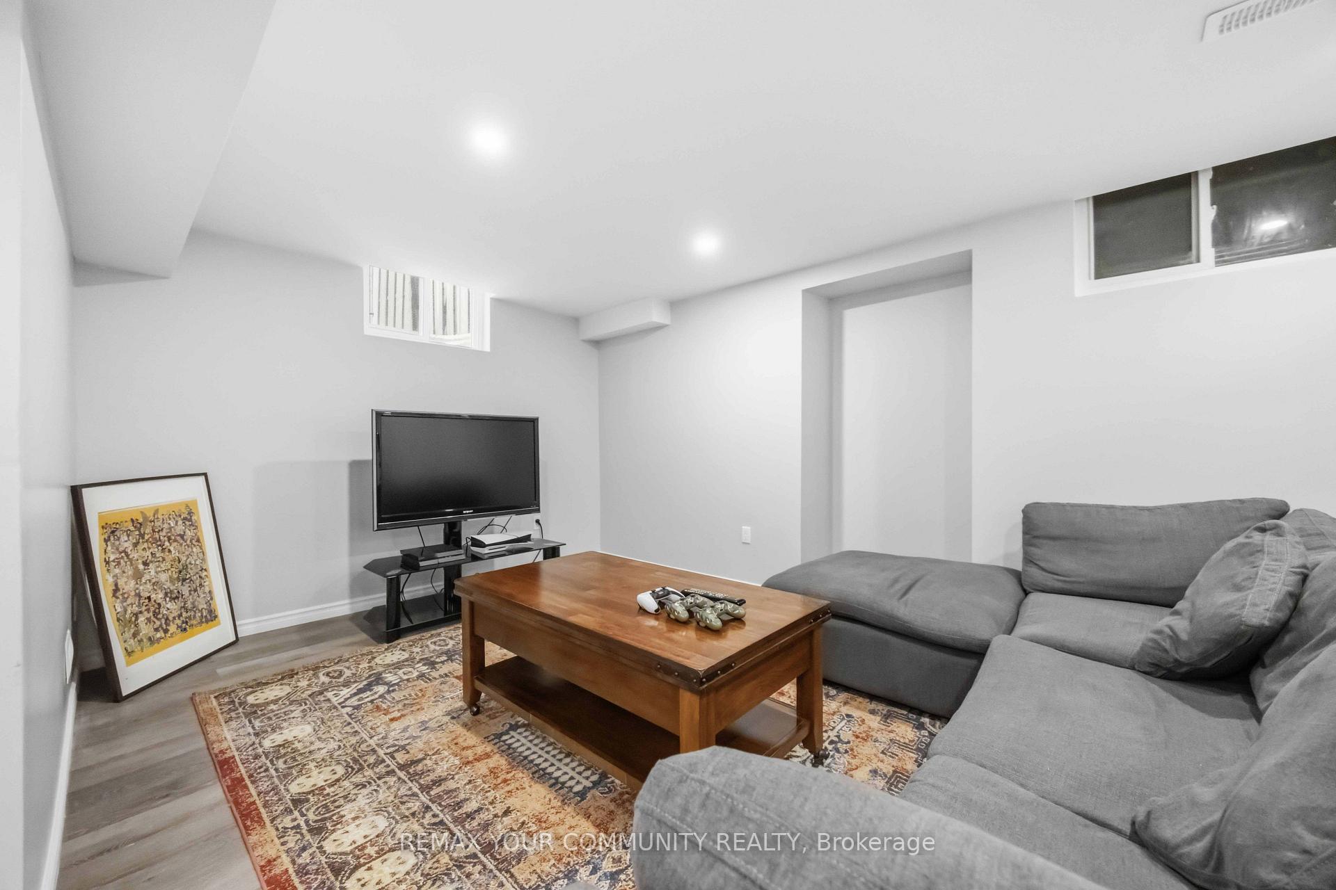 Photo 24 of 1706 Woodside Lane, Pickering, Amberlea — HOMEH