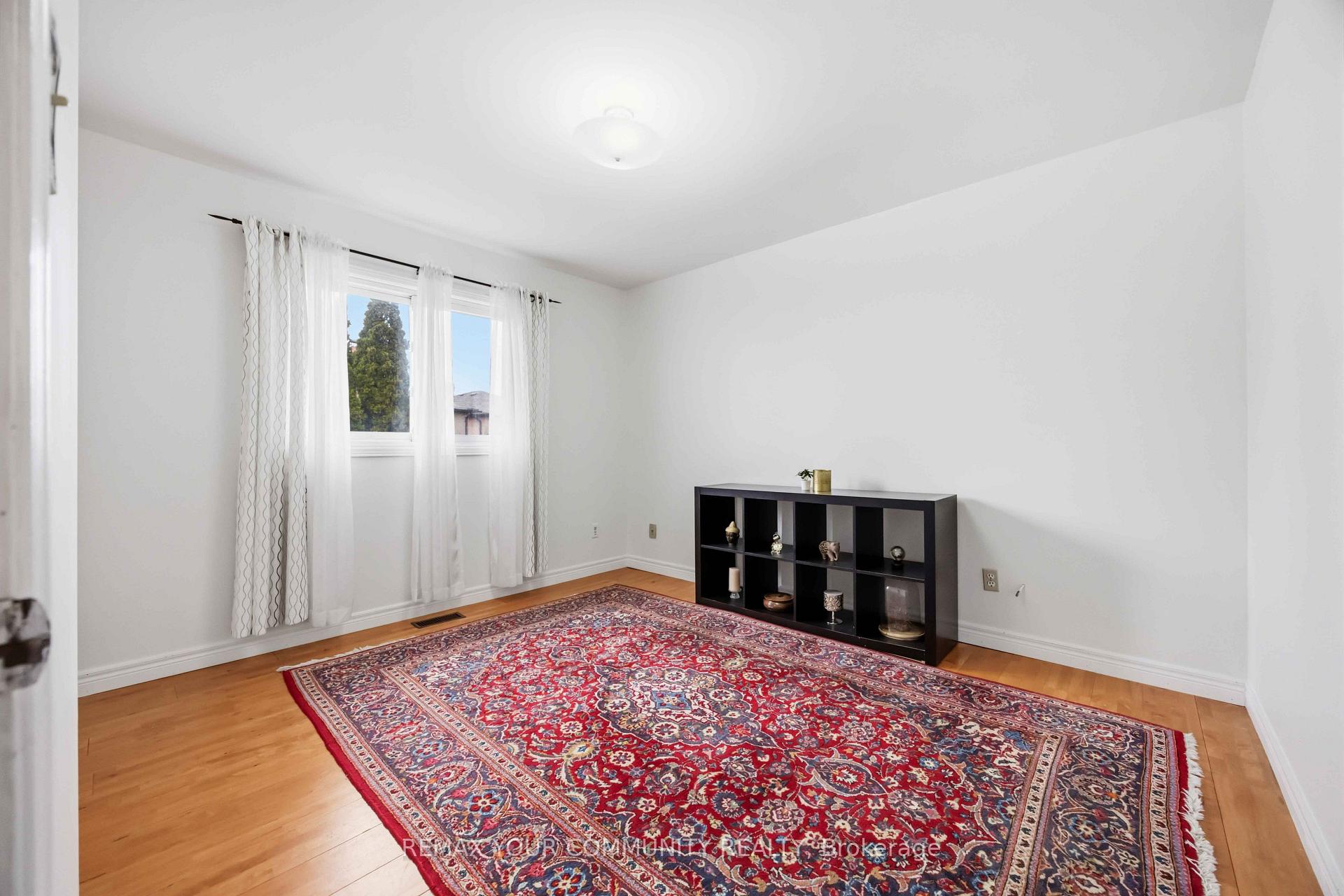 Photo 25 of 1706 Woodside Lane, Pickering, Amberlea — HOMEH