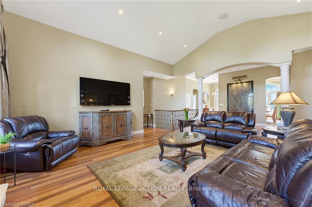 Photo 11 of 29 Farrow Road, Brant, Brantford Twp — HOMEH