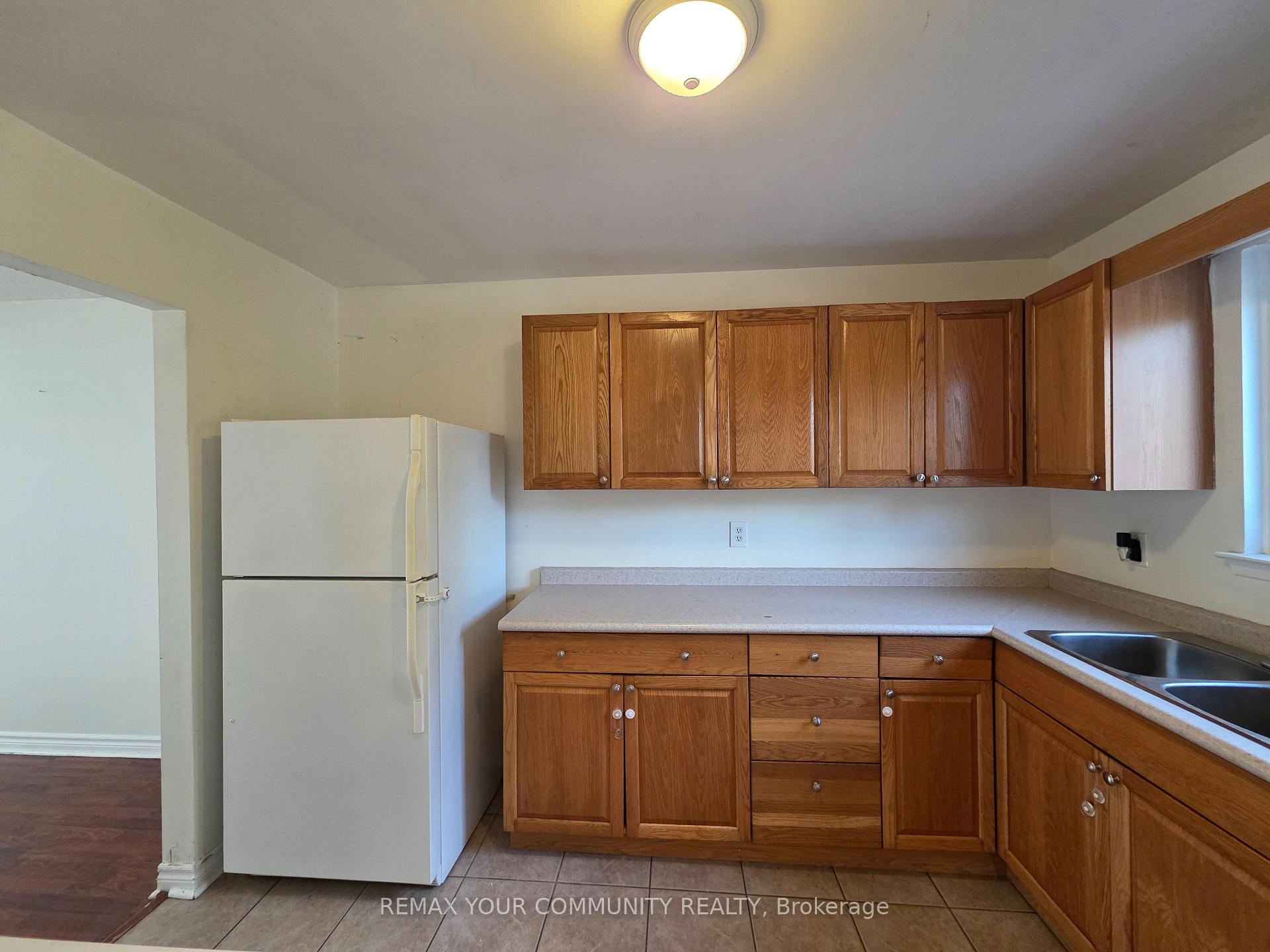 Photo 13 of Unit Main, 331 Phillip Murray Avenue, Oshawa, Lakeview — HOMEH