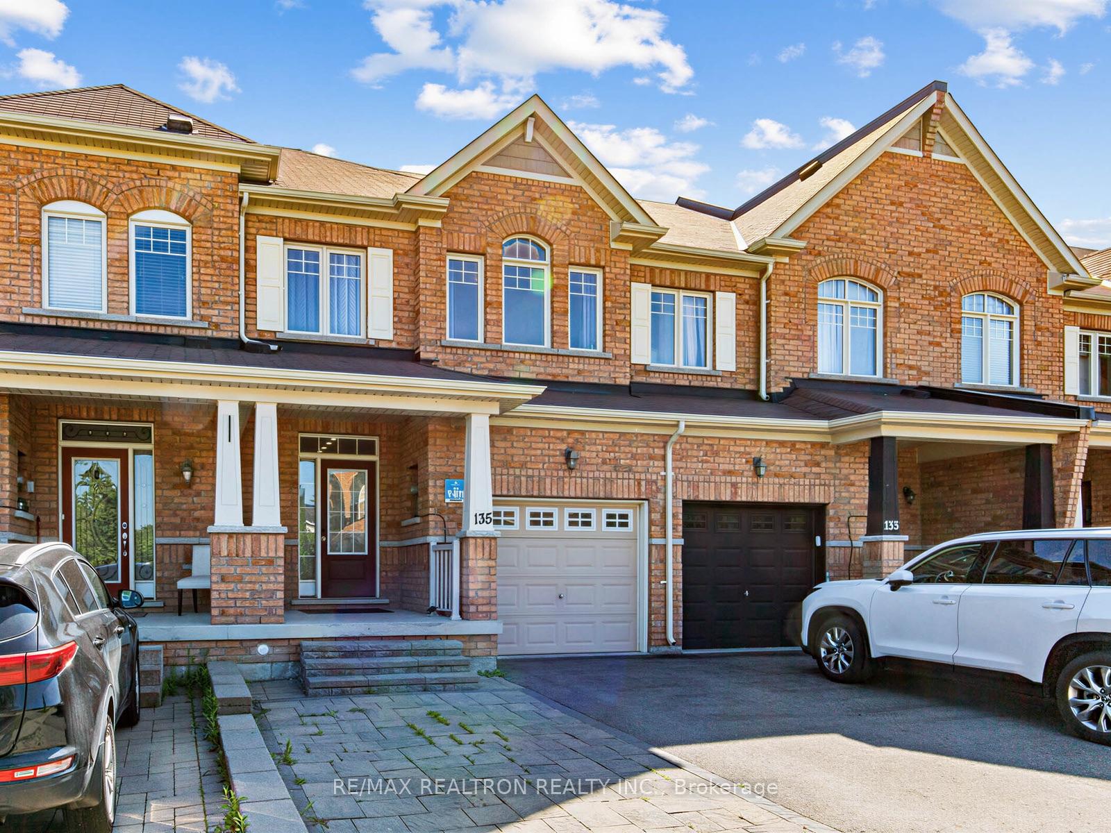 Photo of 135 Windrow Street