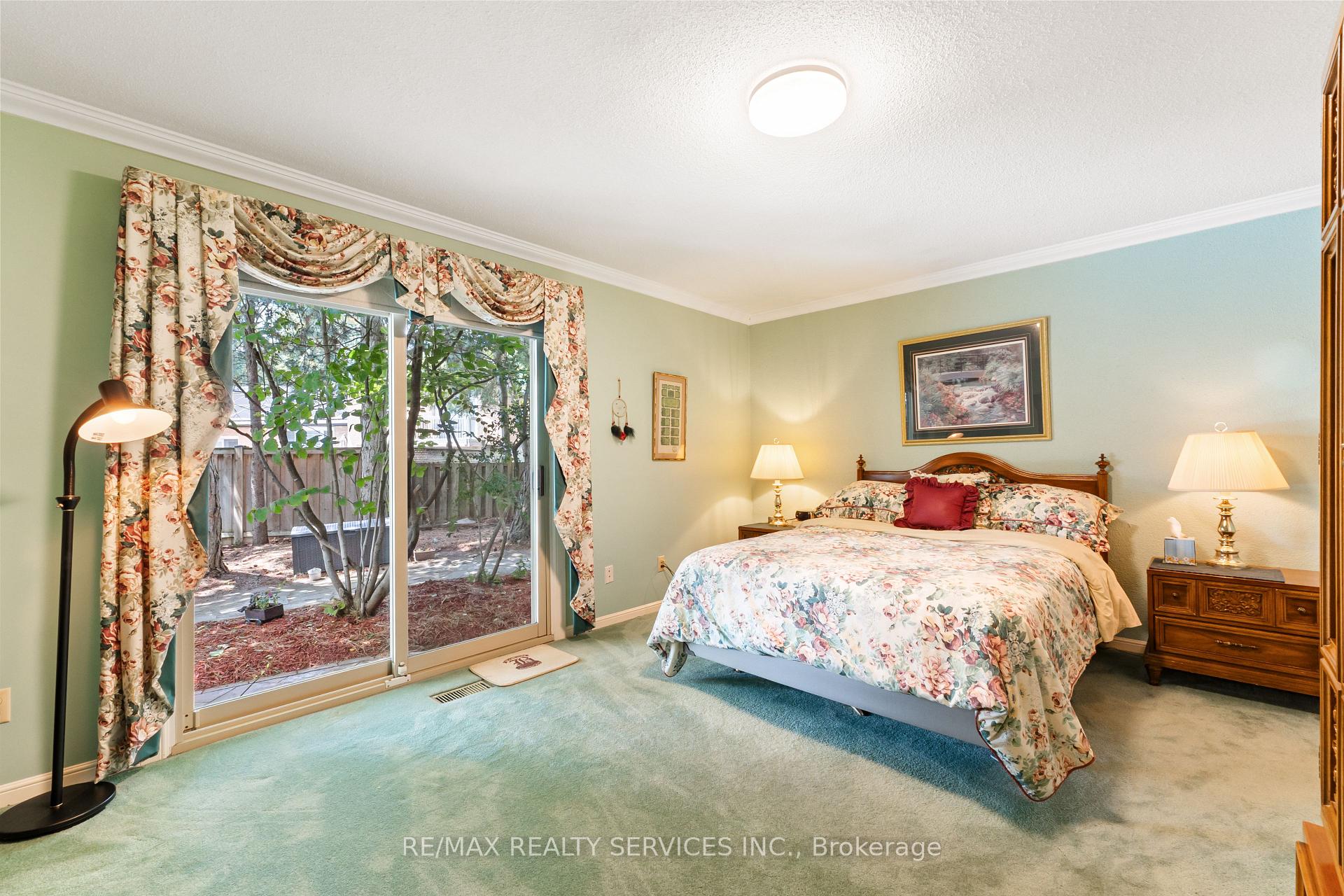 Photo 22 of 22 Oldham Crescent, Brampton, Snelgrove — HOMEH