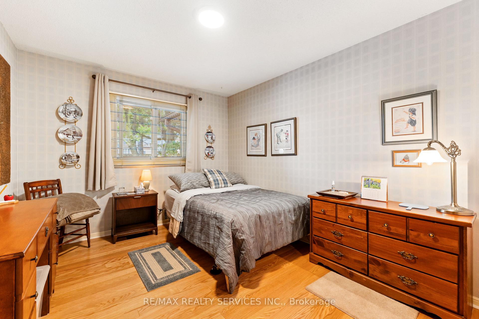 Photo 27 of 22 Oldham Crescent, Brampton, Snelgrove — HOMEH
