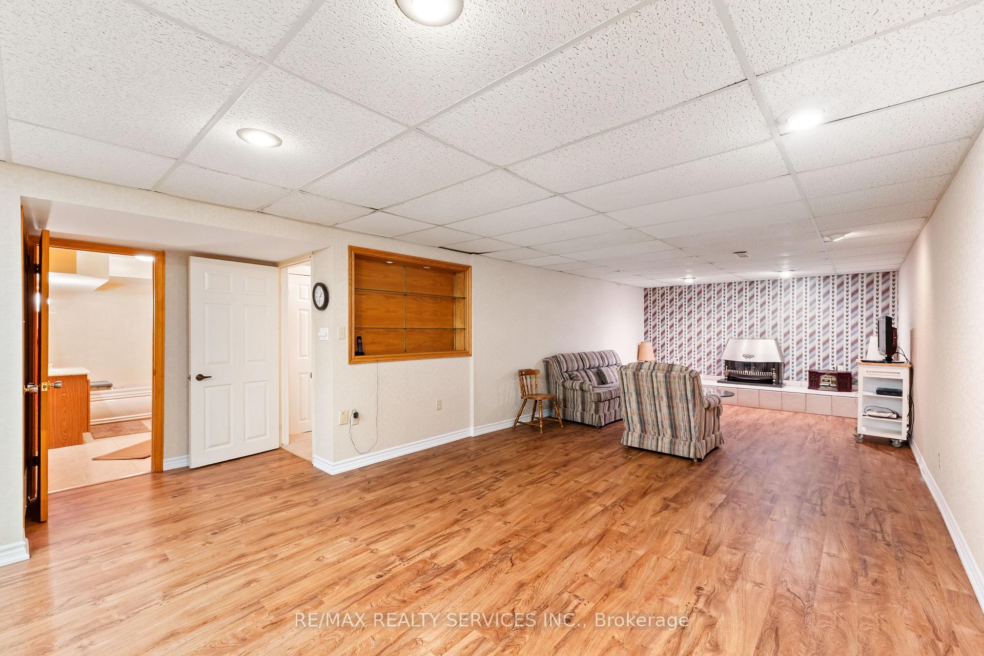 Photo 31 of 22 Oldham Crescent, Brampton, Snelgrove — HOMEH