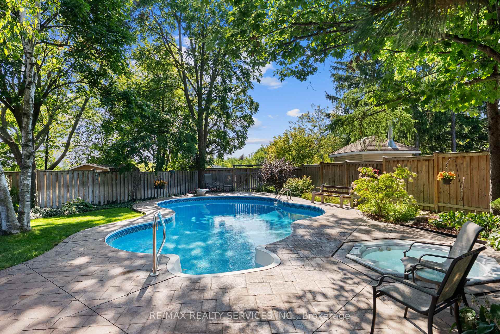 Photo 43 of 22 Oldham Crescent, Brampton, Snelgrove — HOMEH
