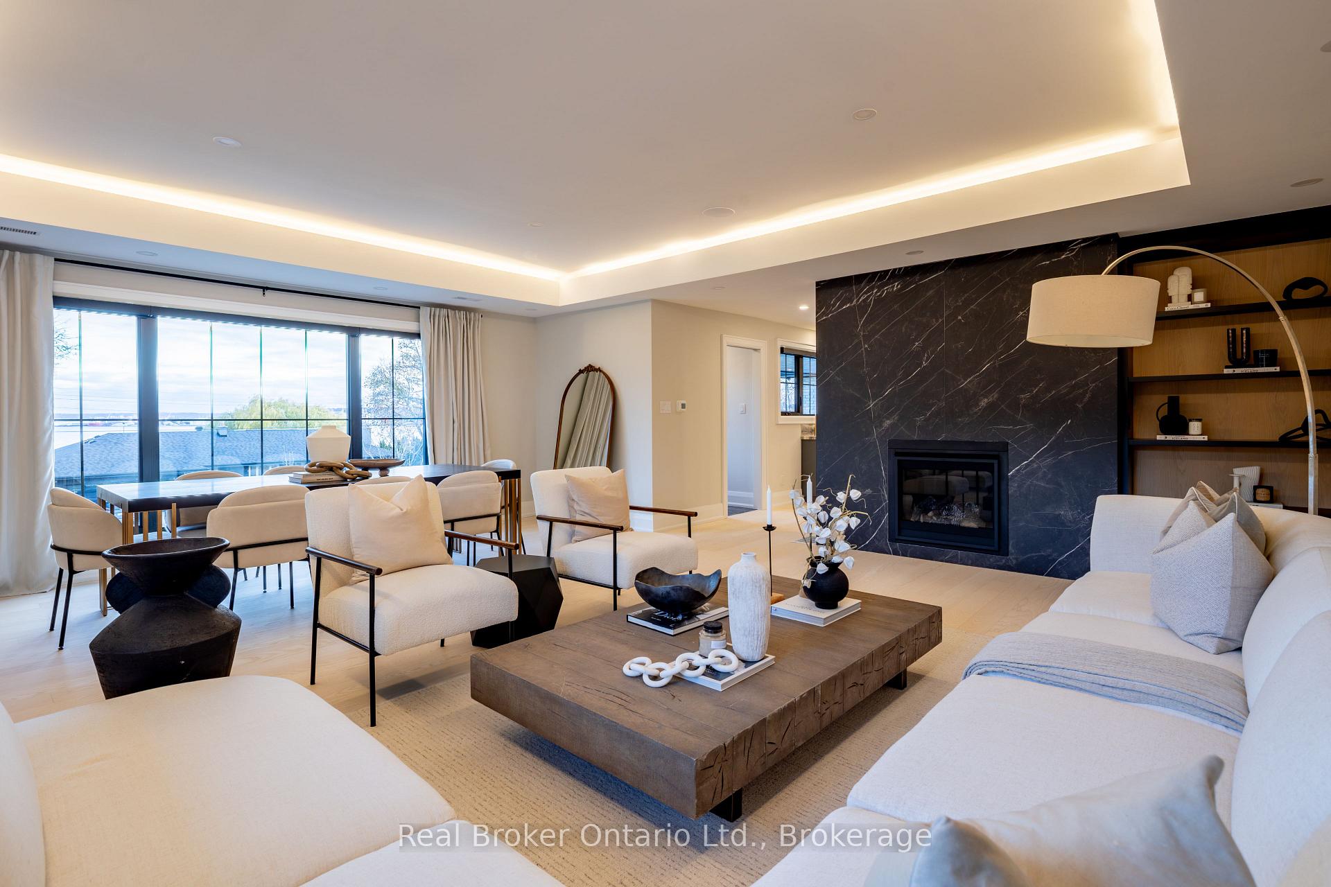 Photo 15 of 841 Danforth Place, Burlington, Bayview — HOMEH