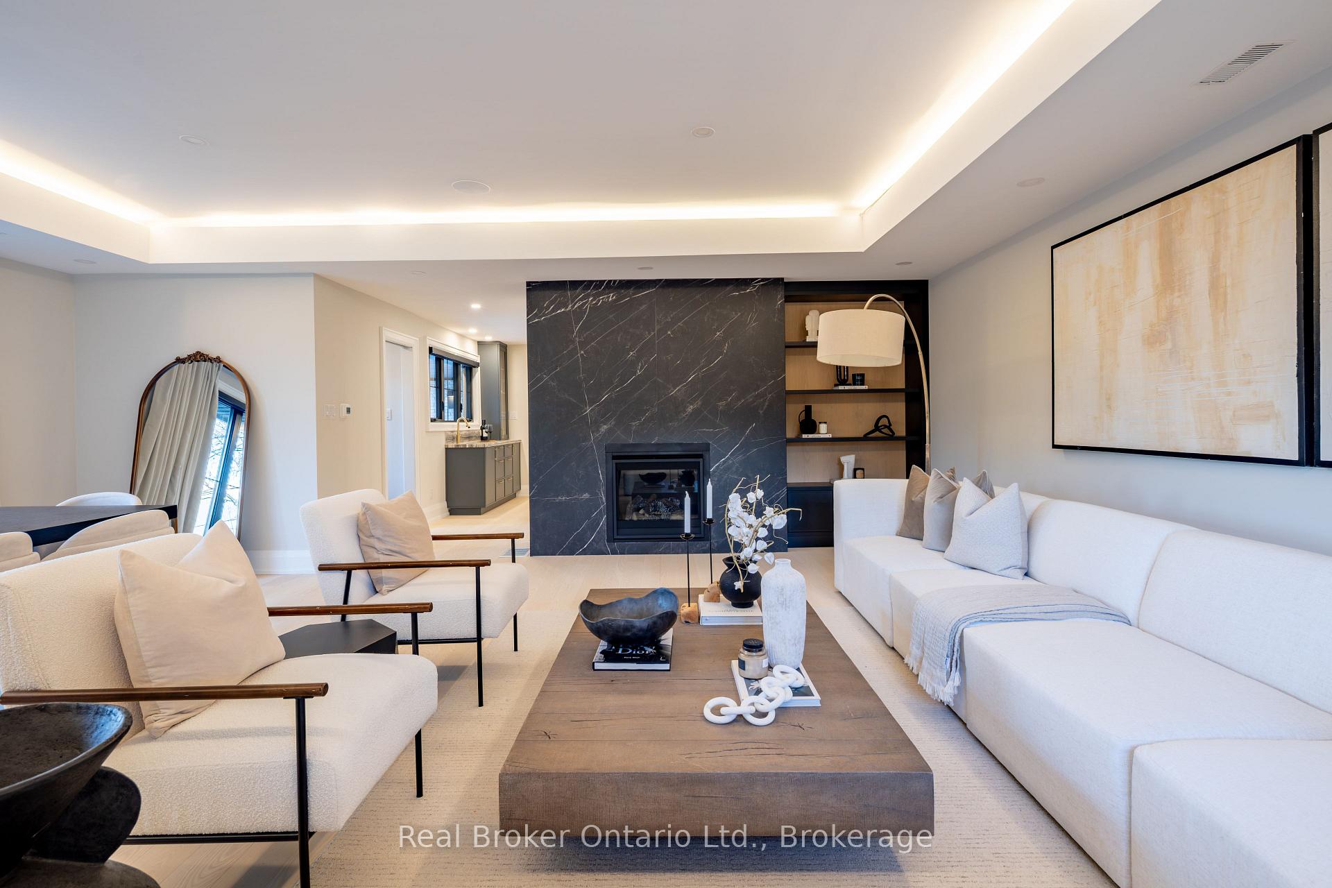 Photo 17 of 841 Danforth Place, Burlington, Bayview — HOMEH