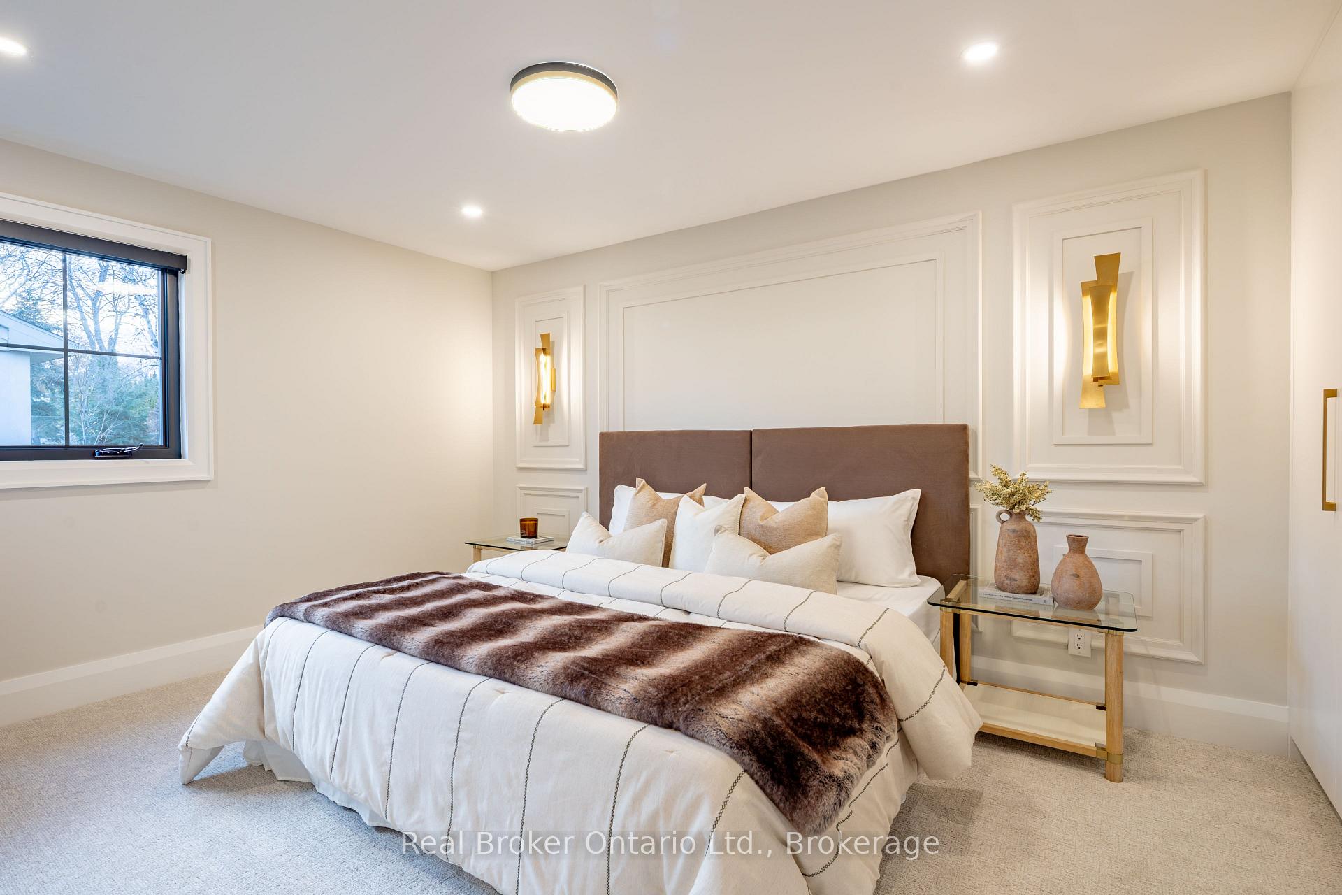 Photo 24 of 841 Danforth Place, Burlington, Bayview — HOMEH