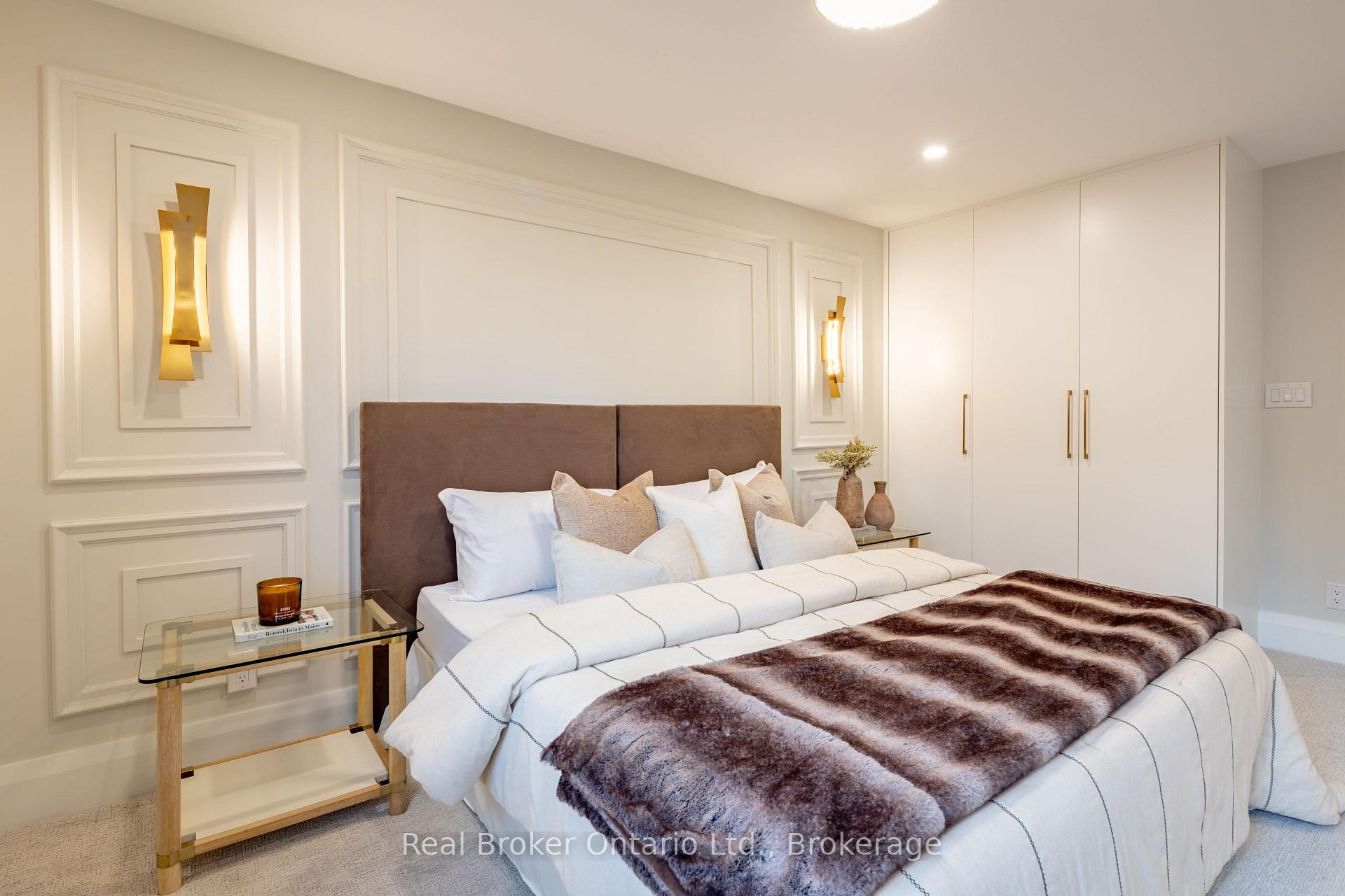 Photo 25 of 841 Danforth Place, Burlington, Bayview — HOMEH