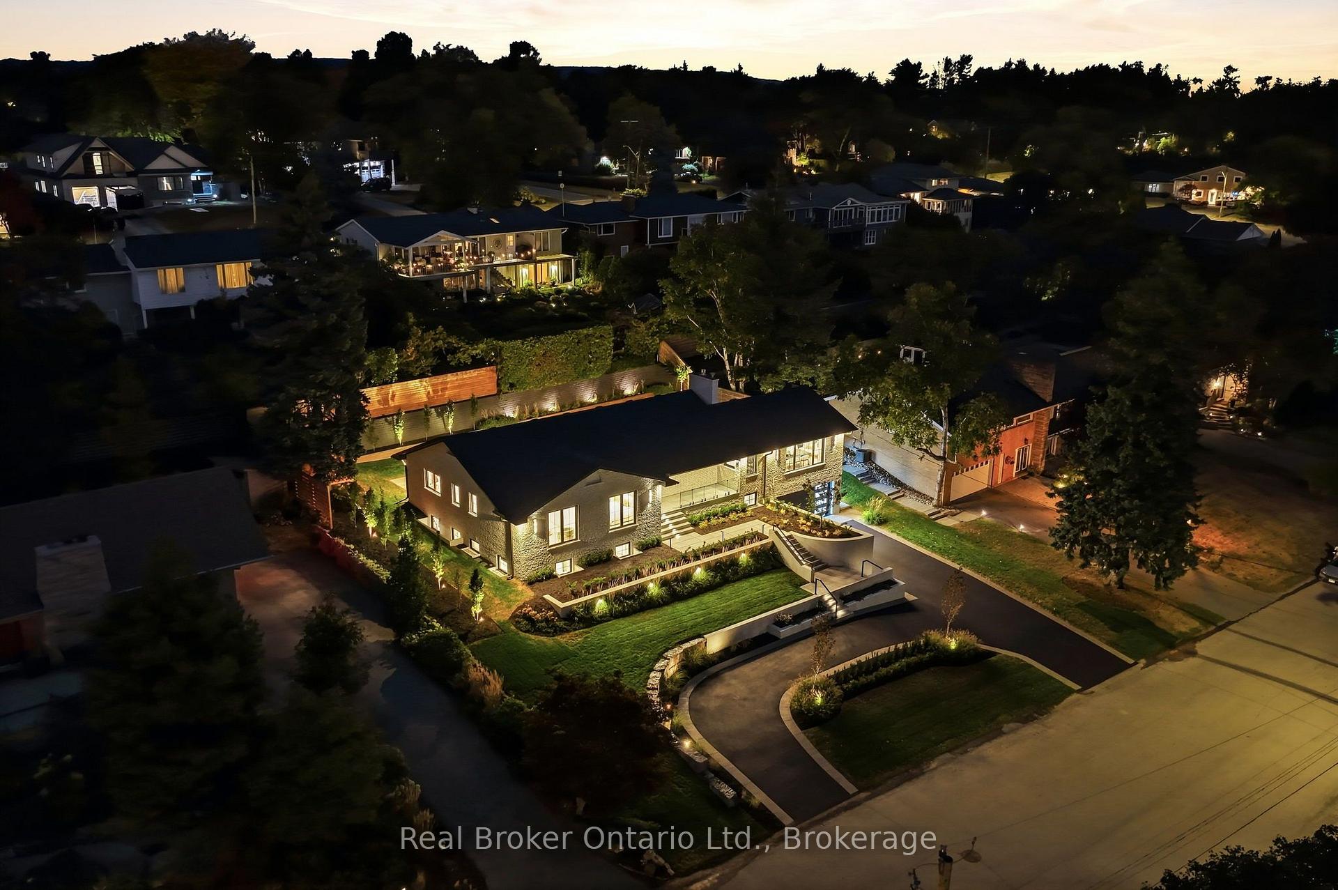 Photo 49 of 841 Danforth Place, Burlington, Bayview — HOMEH