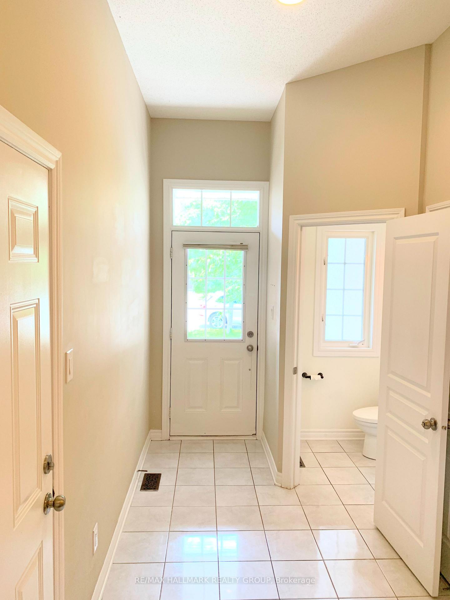 Photo 3 of 469 Foxhall Way, Ottawa, Kanata - Bridlewood — HOMEH