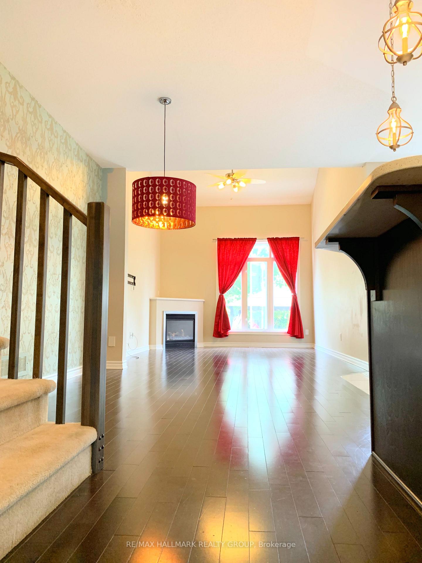 Photo 5 of 469 Foxhall Way, Ottawa, Kanata - Bridlewood — HOMEH