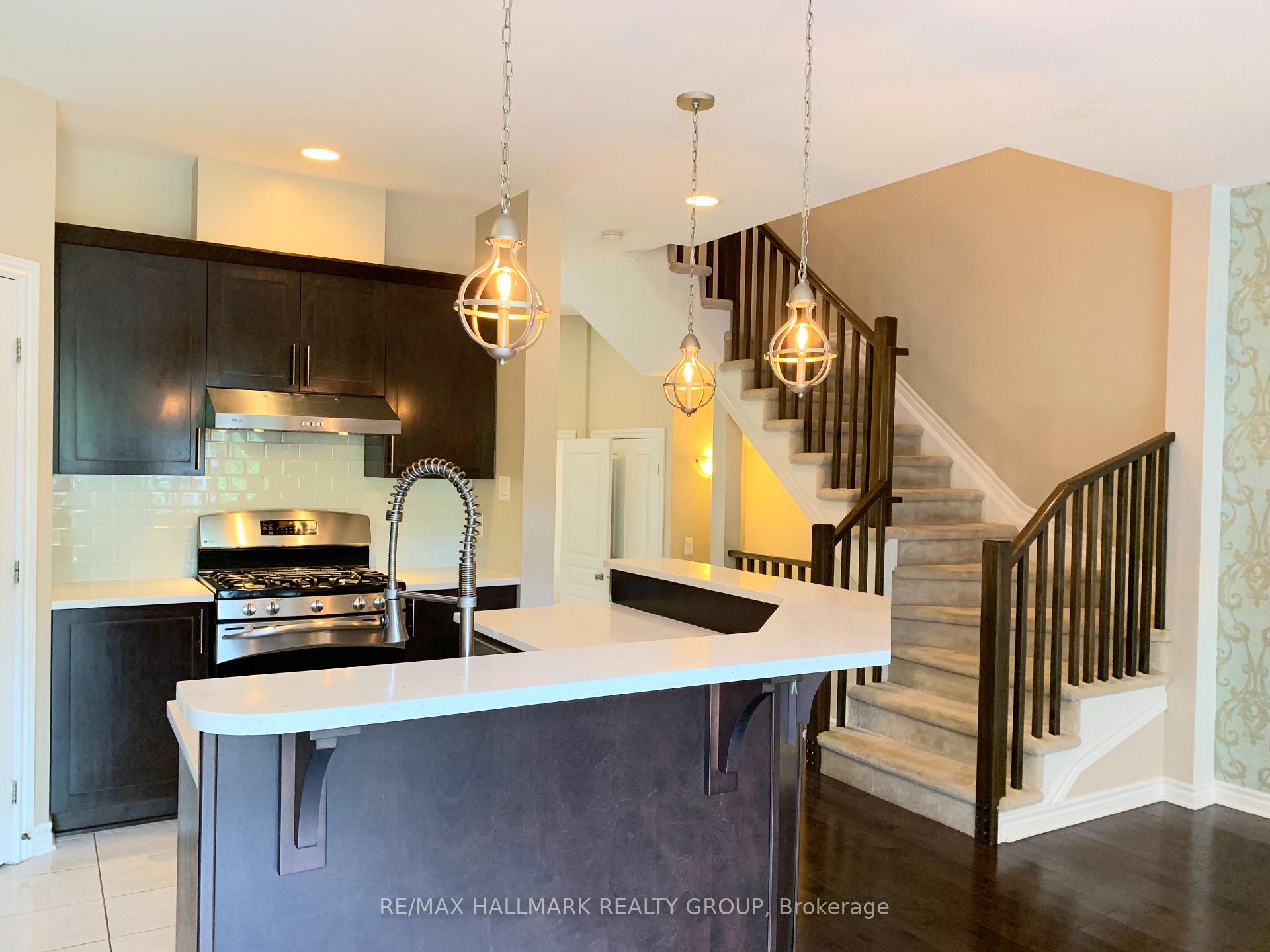 Photo 7 of 469 Foxhall Way, Ottawa, Kanata - Bridlewood — HOMEH