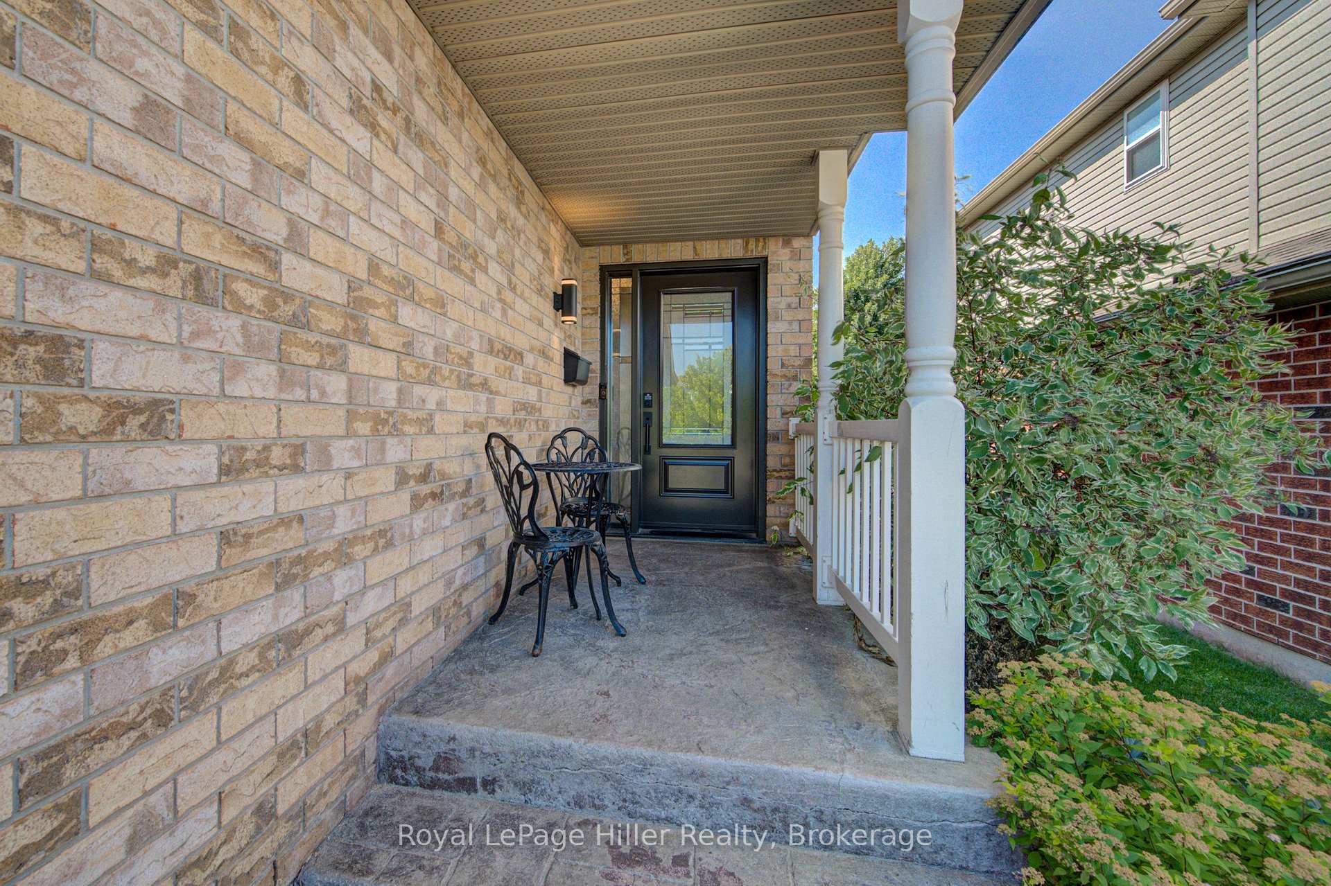 Photo 3 of 220 Schneller Drive, Wilmot, Baden — HOMEH