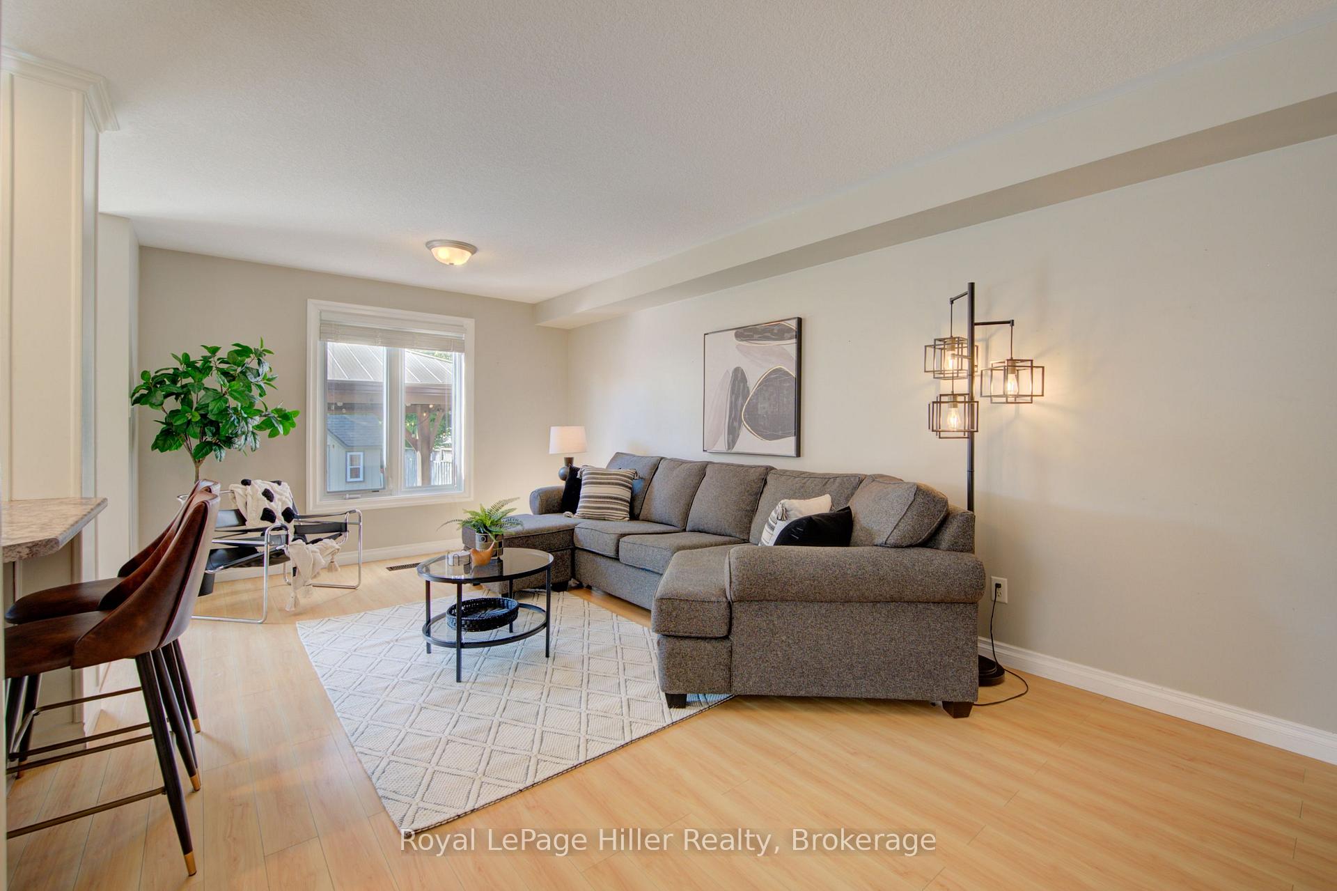 Photo 6 of 220 Schneller Drive, Wilmot, Baden — HOMEH