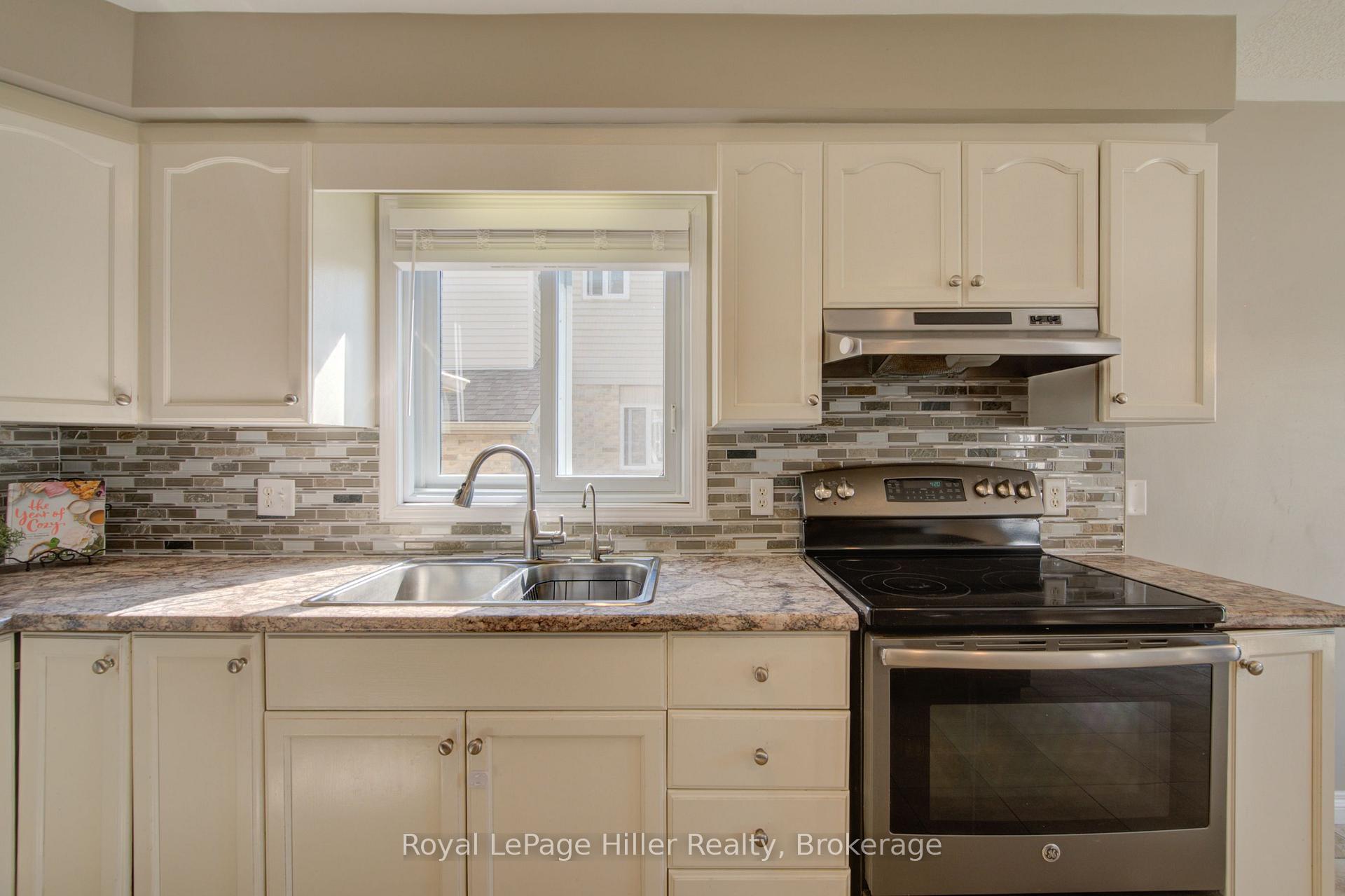 Photo 11 of 220 Schneller Drive, Wilmot, Baden — HOMEH