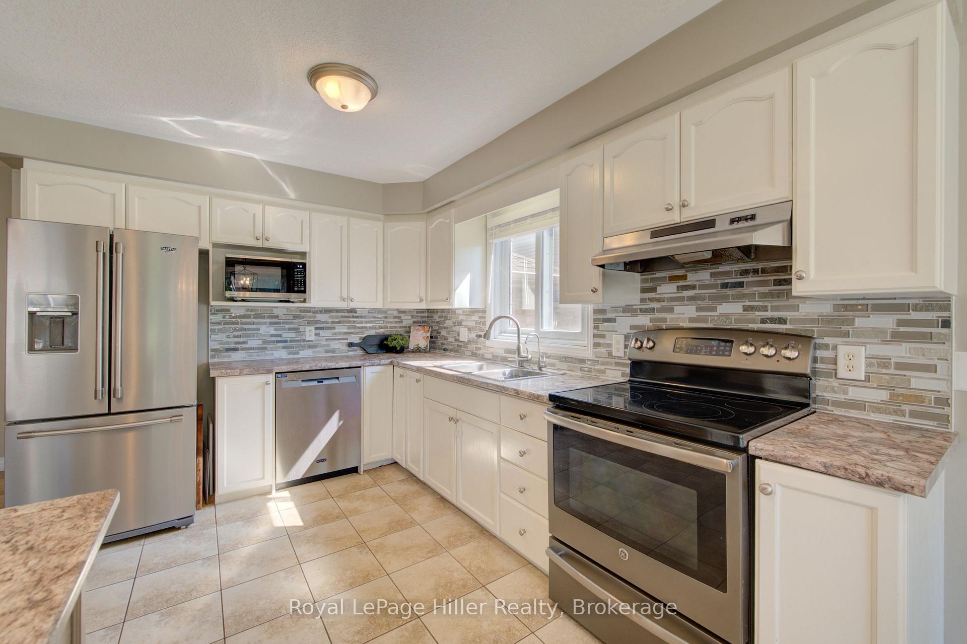Photo 12 of 220 Schneller Drive, Wilmot, Baden — HOMEH