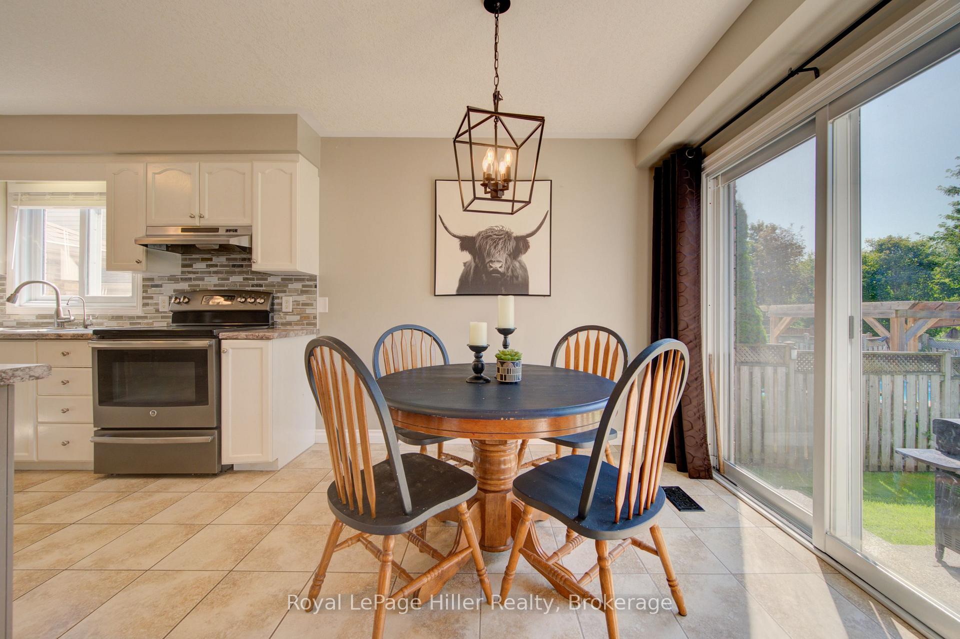 Photo 16 of 220 Schneller Drive, Wilmot, Baden — HOMEH