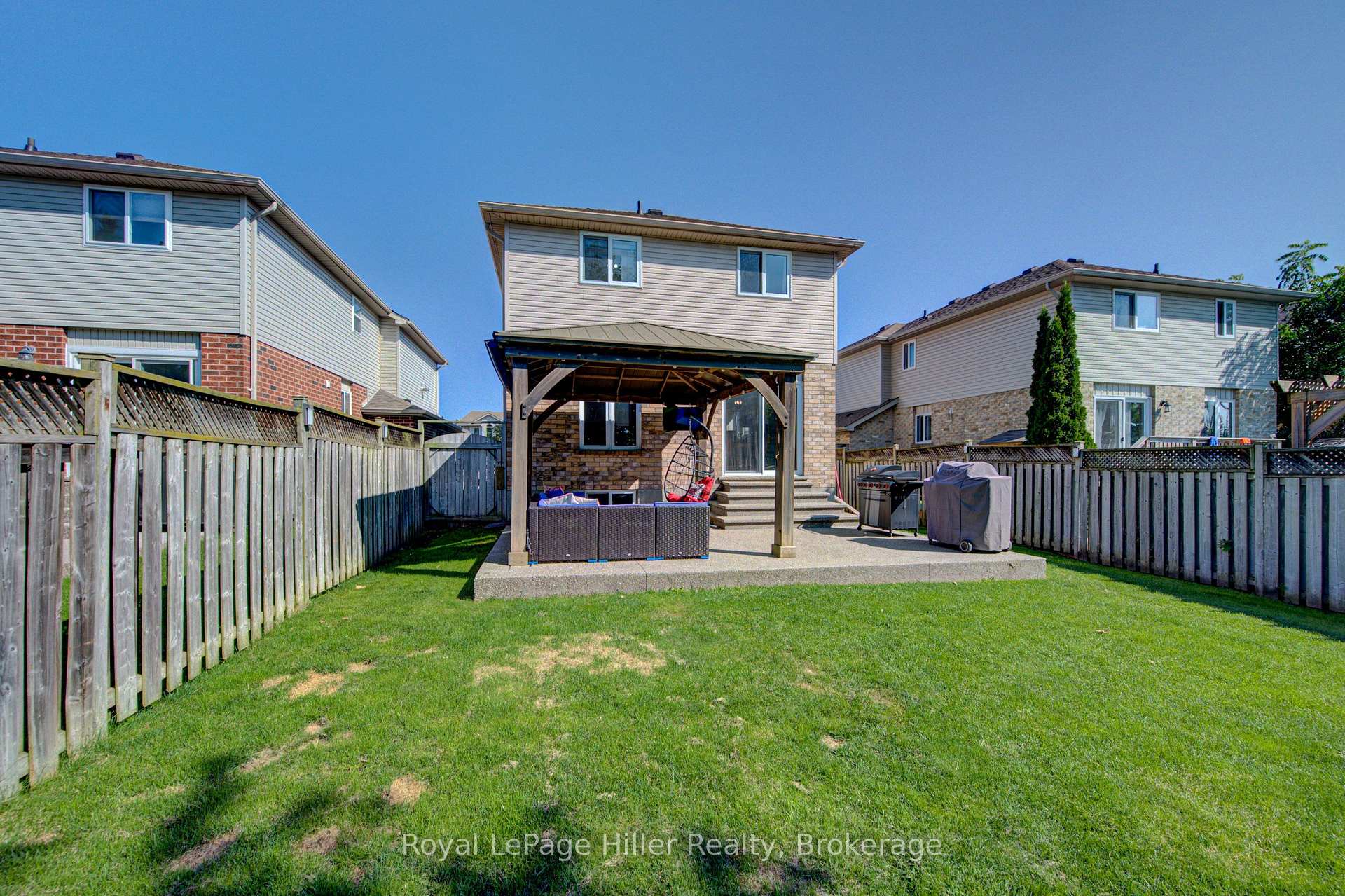 Photo 44 of 220 Schneller Drive, Wilmot, Baden — HOMEH