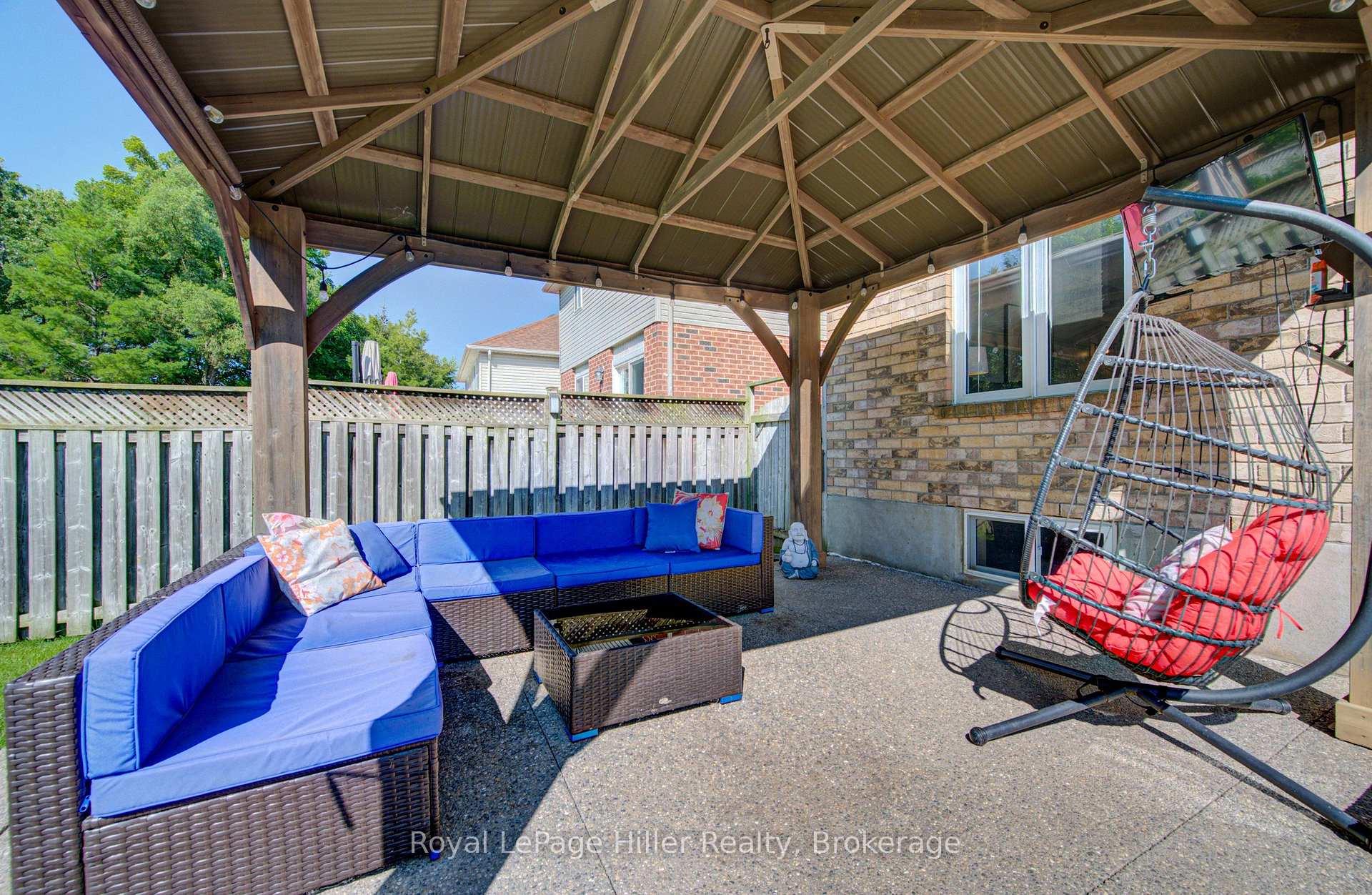 Photo 46 of 220 Schneller Drive, Wilmot, Baden — HOMEH