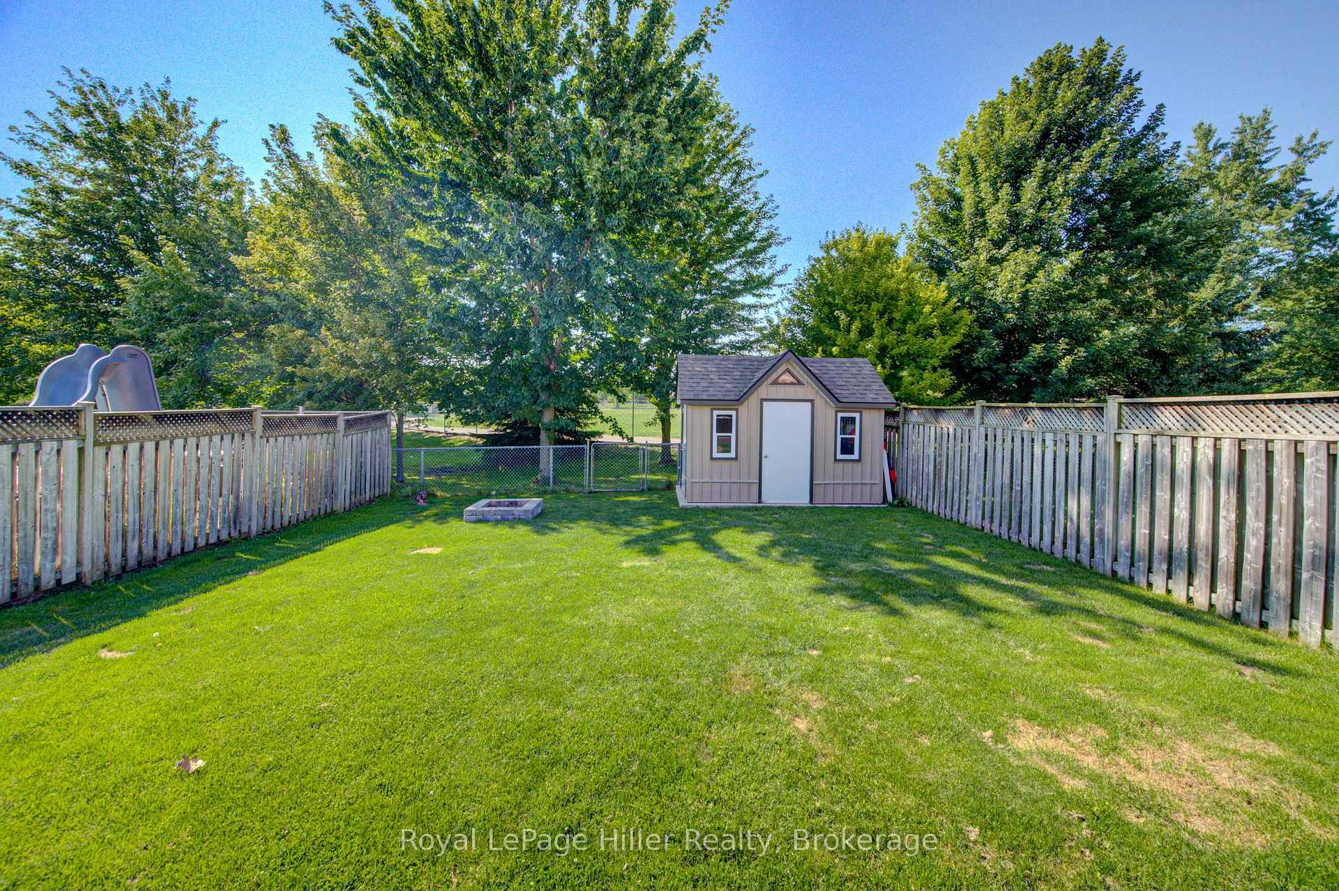 Photo 47 of 220 Schneller Drive, Wilmot, Baden — HOMEH