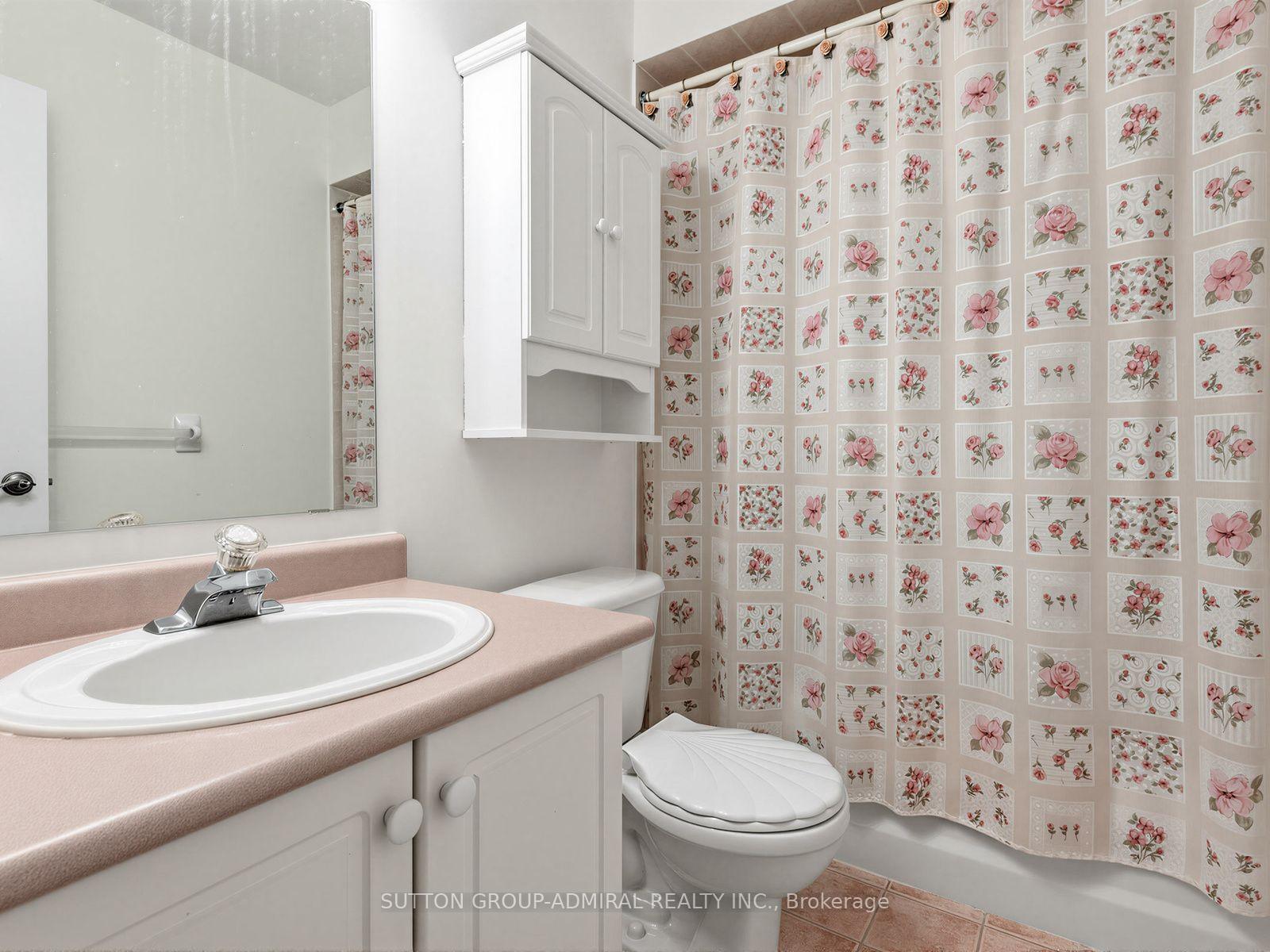 Photo 9 of 17 Royal Appian Crescent, Vaughan, Patterson — HOMEH