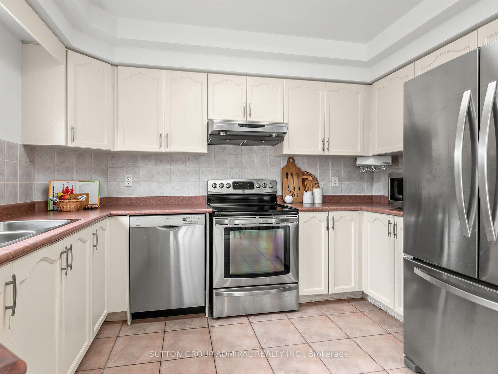 Photo 20 of 17 Royal Appian Crescent, Vaughan, Patterson — HOMEH