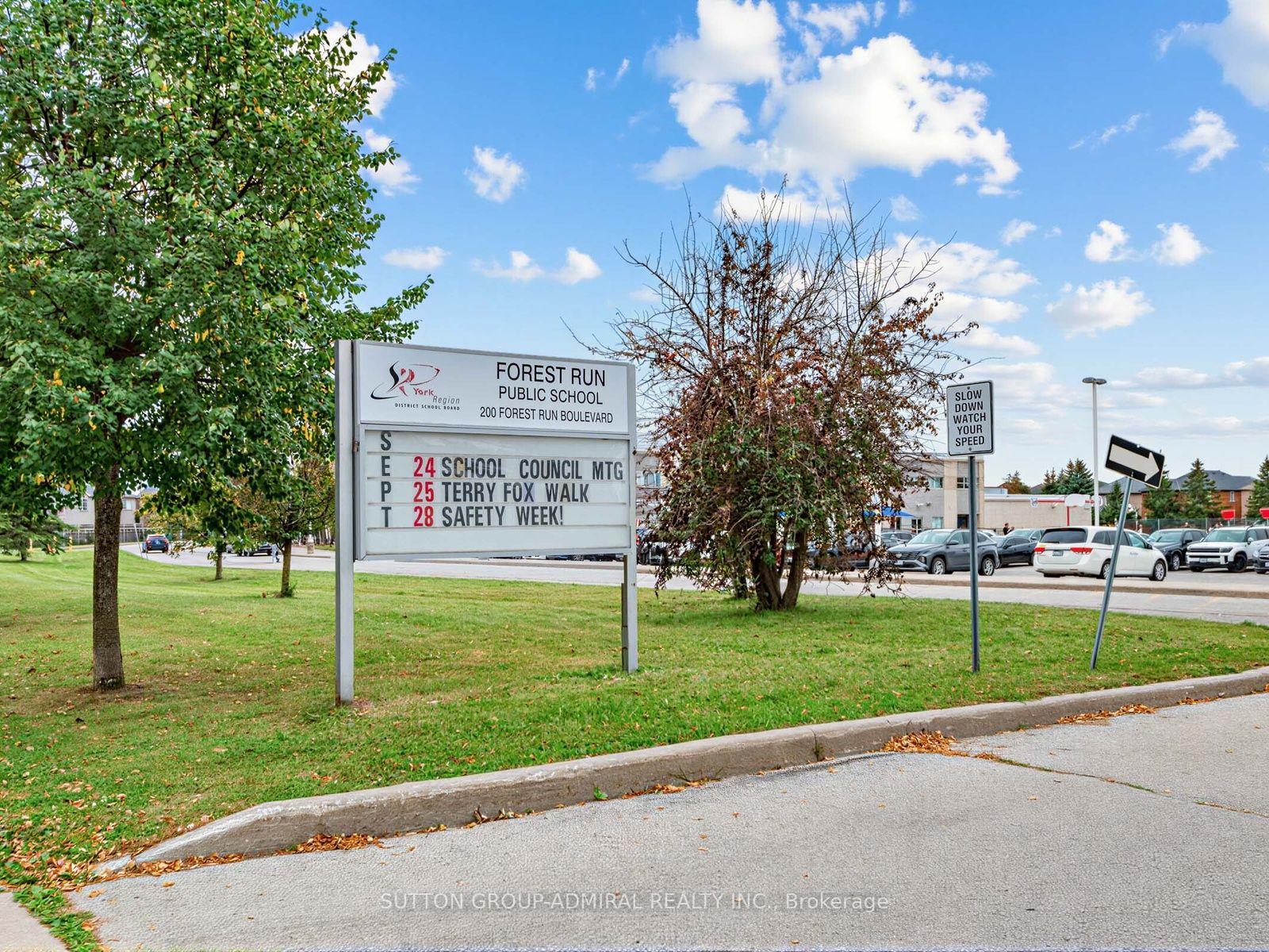 Photo 37 of 17 Royal Appian Crescent, Vaughan, Patterson — HOMEH