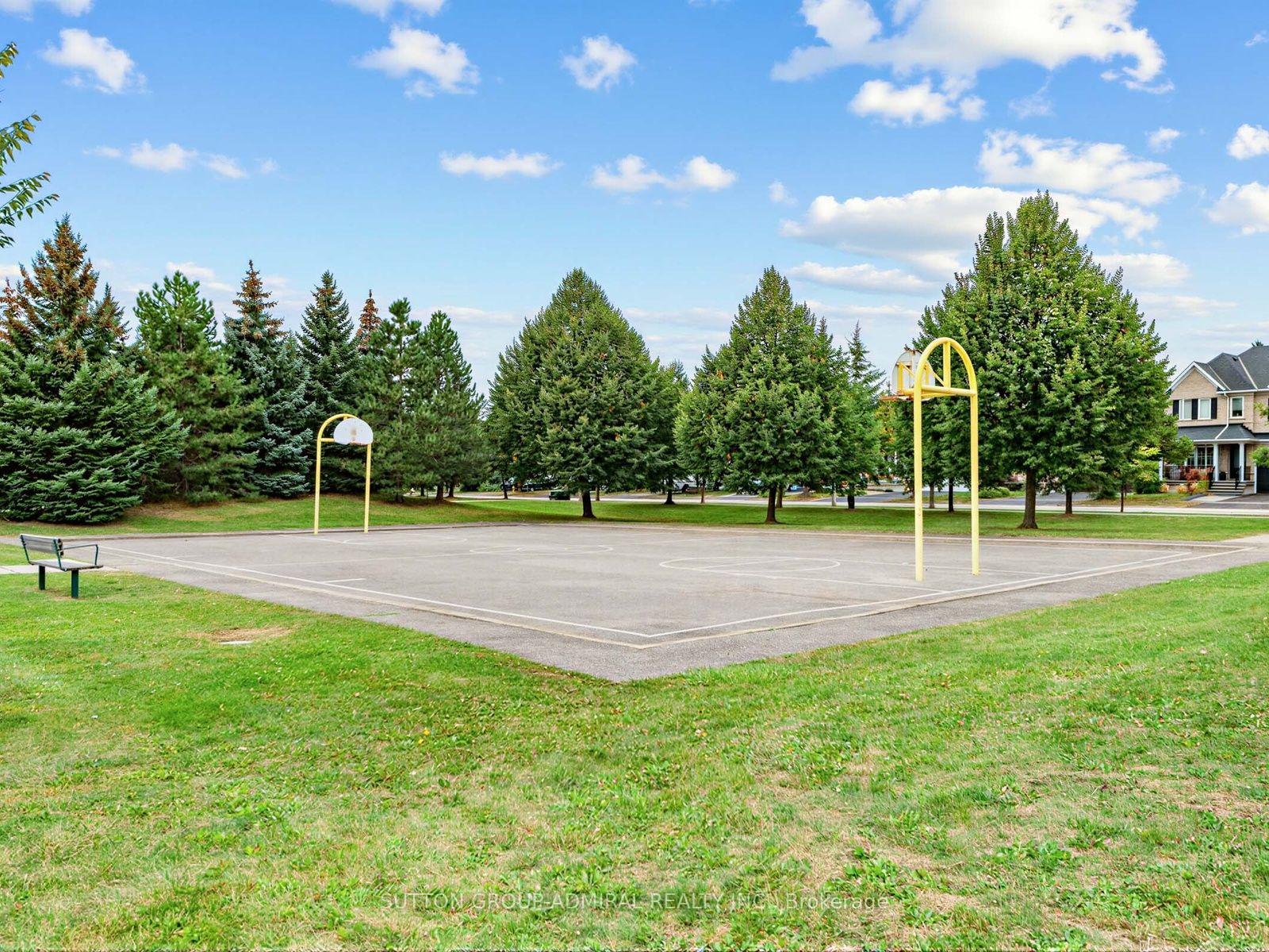 Photo 39 of 17 Royal Appian Crescent, Vaughan, Patterson — HOMEH