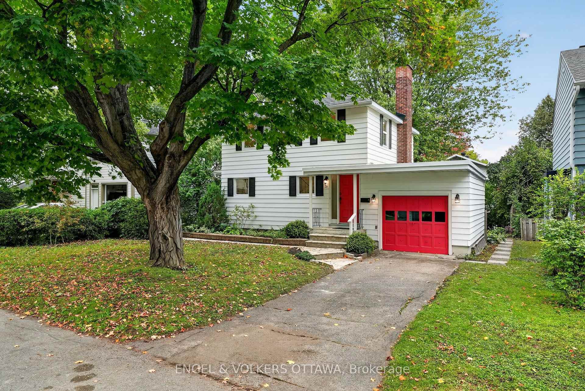 Photo 5 of 35 Bedford Crescent, Ottawa, Manor Park — HOMEH