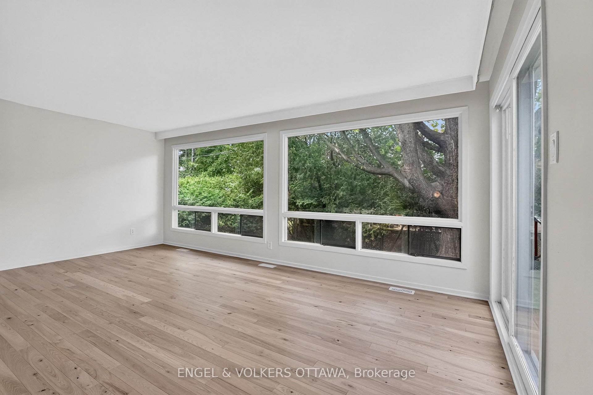 Photo 25 of 35 Bedford Crescent, Ottawa, Manor Park — HOMEH
