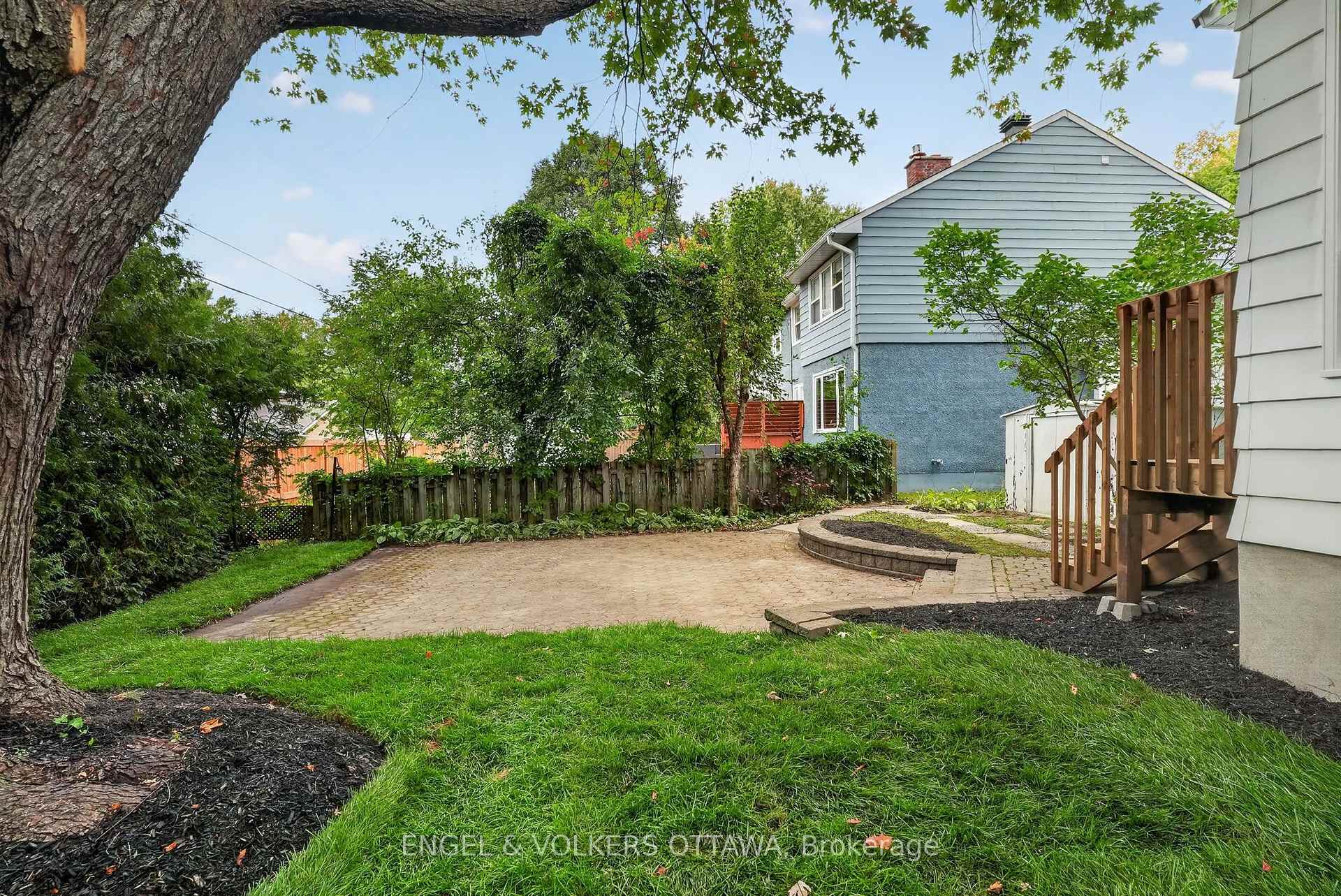 Photo 42 of 35 Bedford Crescent, Ottawa, Manor Park — HOMEH