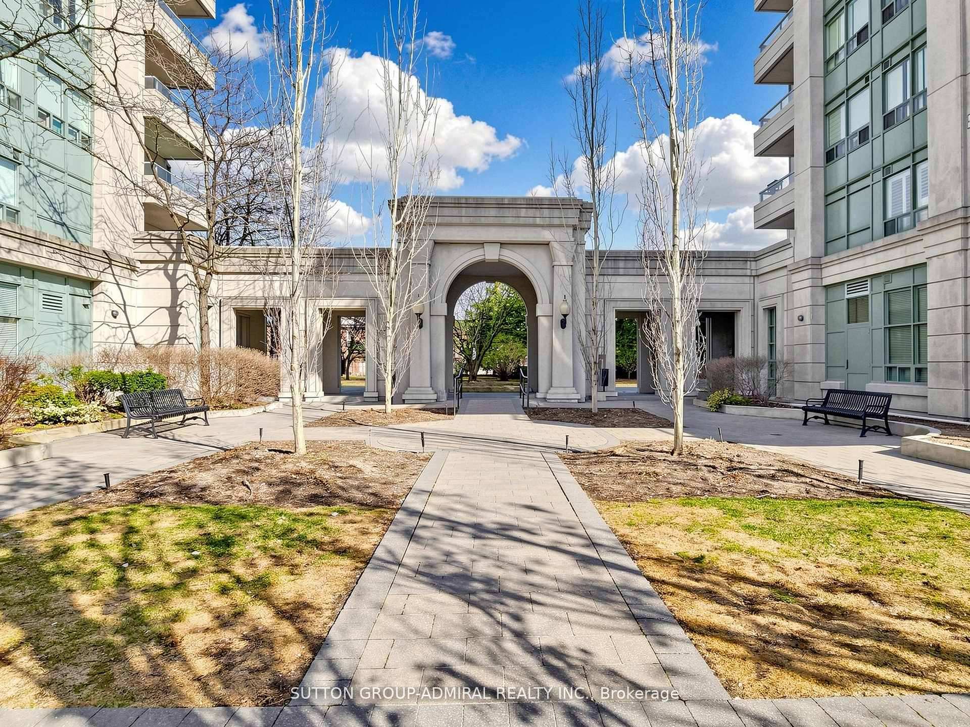 Photo 2 of Unit 704, 1 Emerald Lane, Vaughan, Crestwood-Springfarm-Yorkhill — HOMEH
