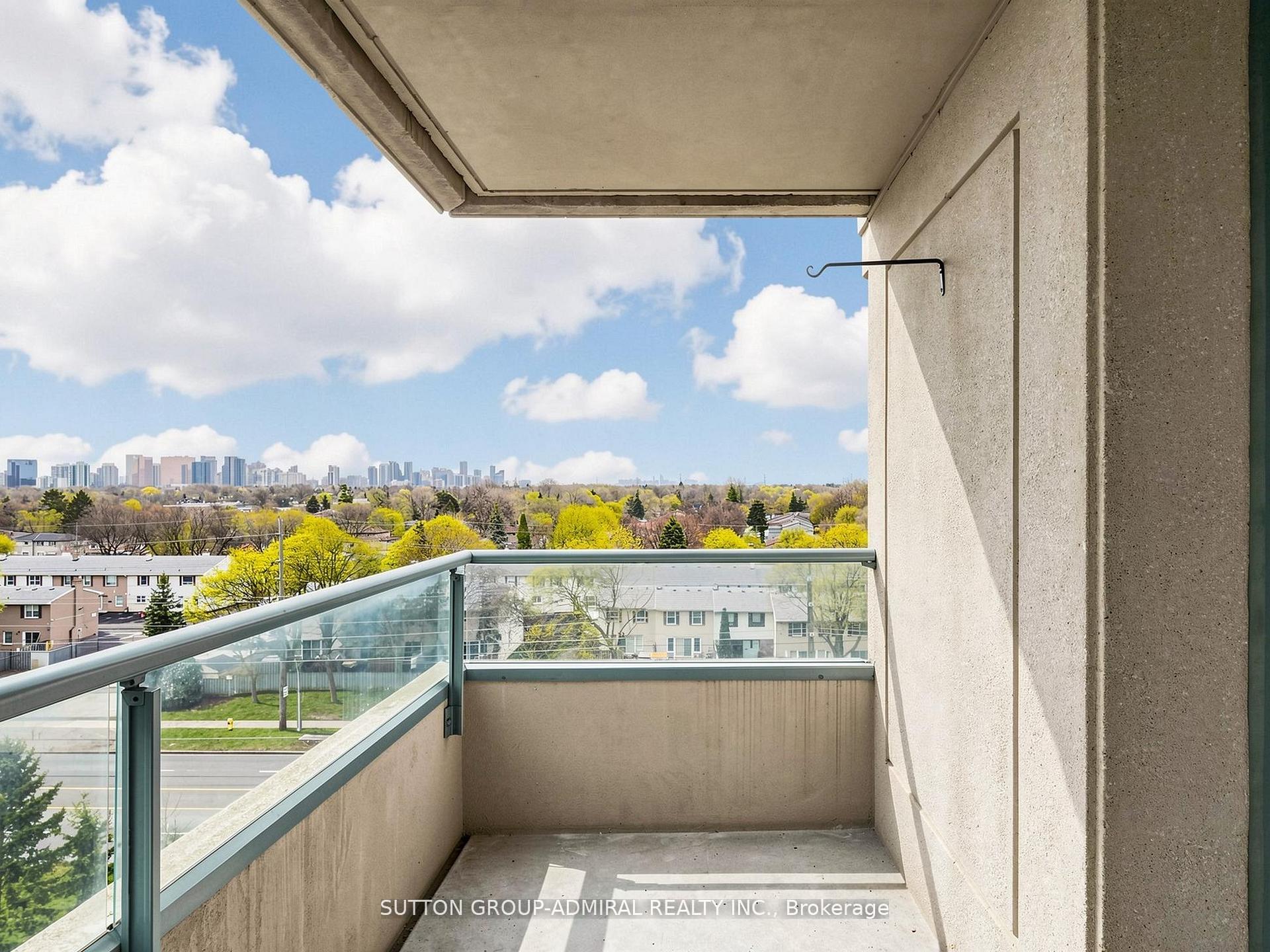 Photo 26 of Unit 704, 1 Emerald Lane, Vaughan, Crestwood-Springfarm-Yorkhill — HOMEH