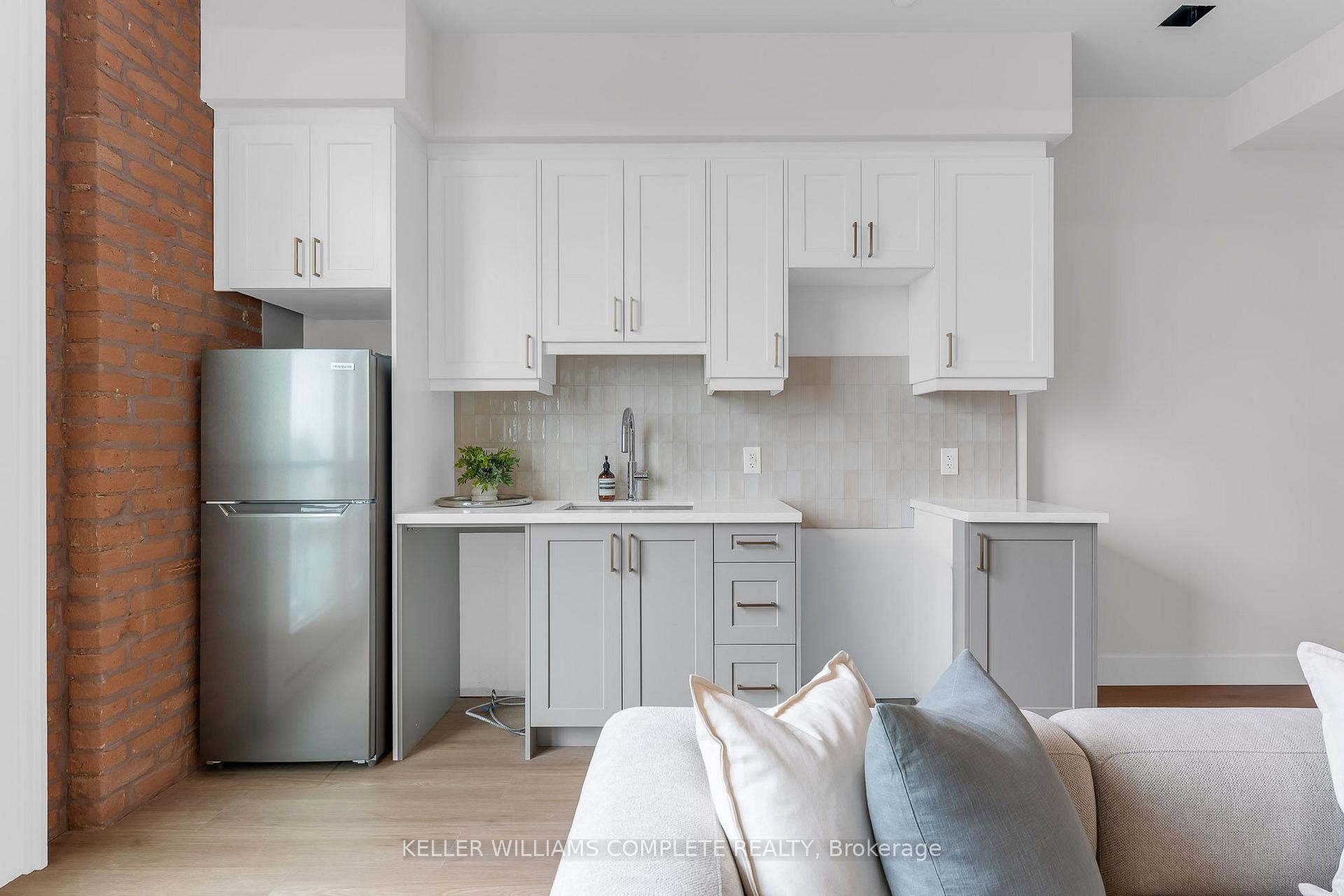 Photo 8 of Unit 304, 56 York Boulevard, Hamilton, Central — HOMEH