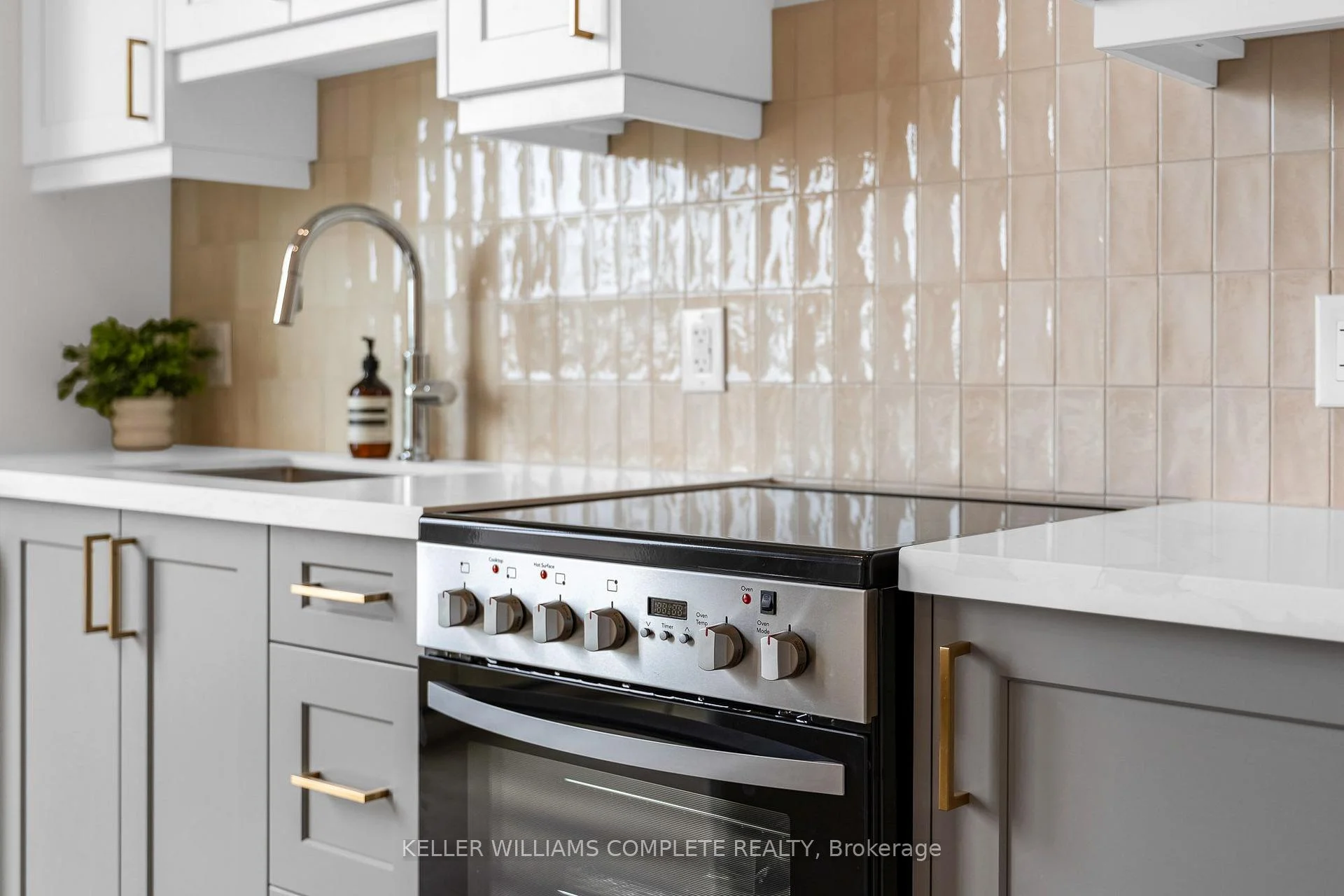 Photo 7 of Unit 304, 56 York Boulevard, Hamilton, Central — HOMEH