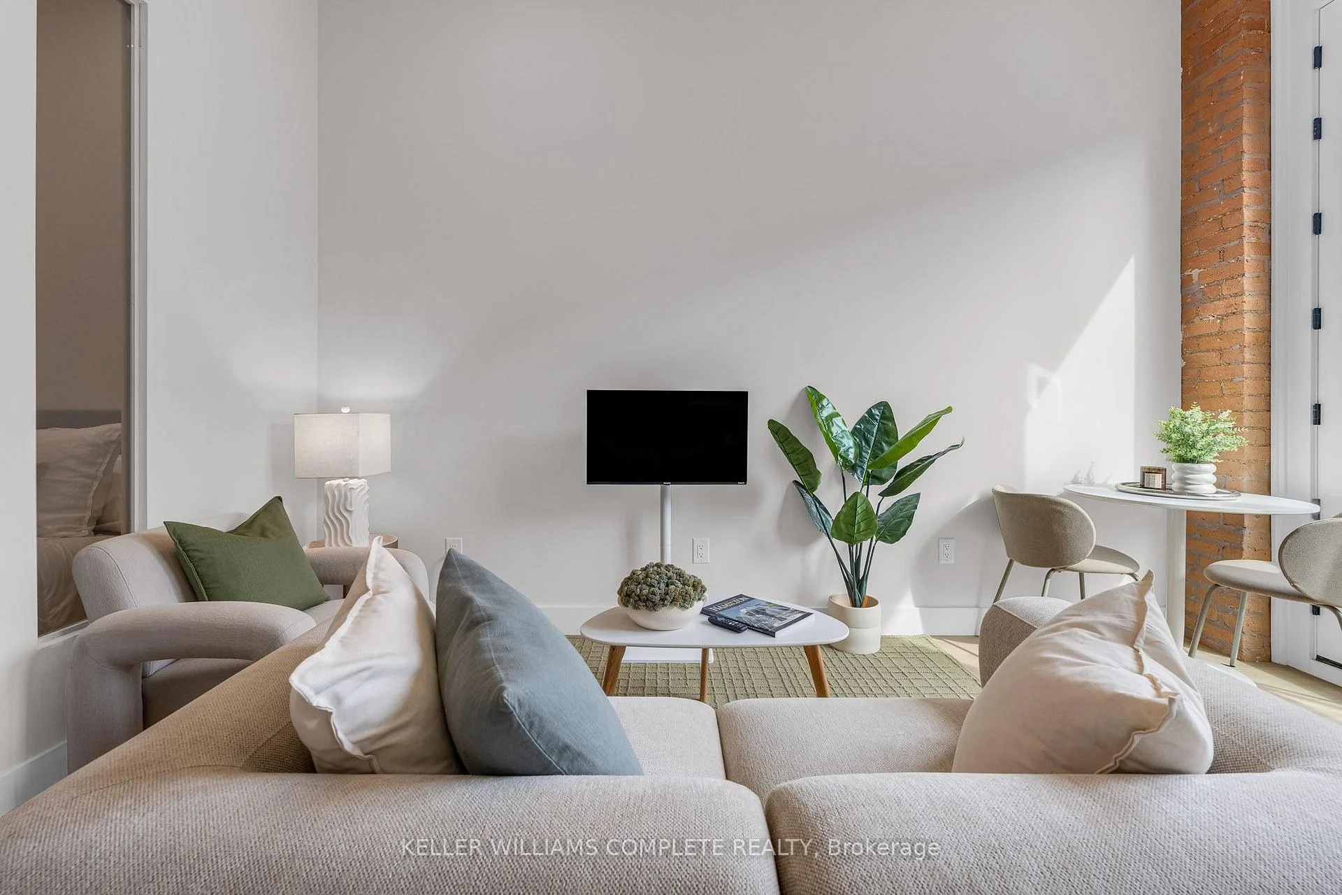 Photo 9 of Unit 304, 56 York Boulevard, Hamilton, Central — HOMEH