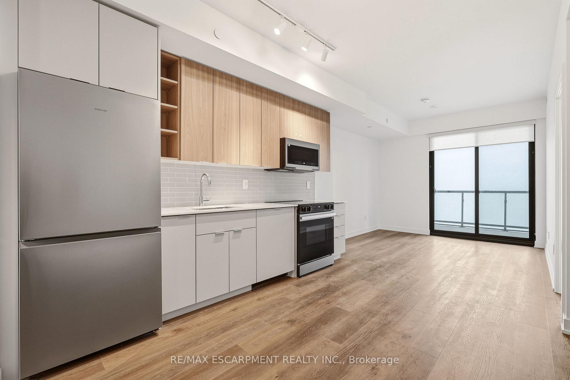 Photo 2 of Unit 1106, 2075 Lakeshore Road, Burlington, Brant — HOMEH