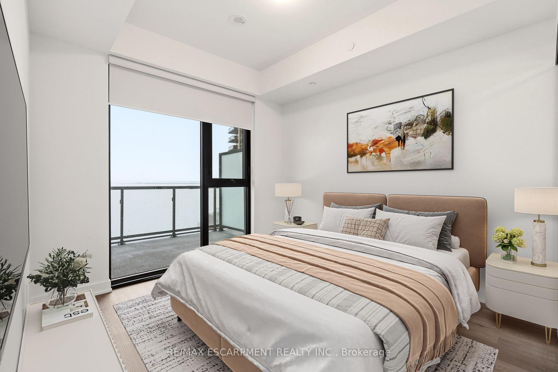 Photo 5 of Unit 1106, 2075 Lakeshore Road, Burlington, Brant — HOMEH