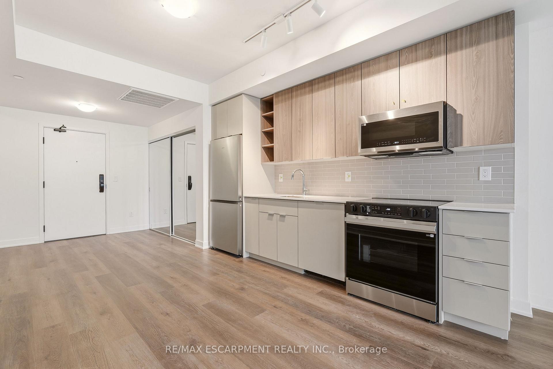 Photo 17 of Unit 1106, 2075 Lakeshore Road, Burlington, Brant — HOMEH