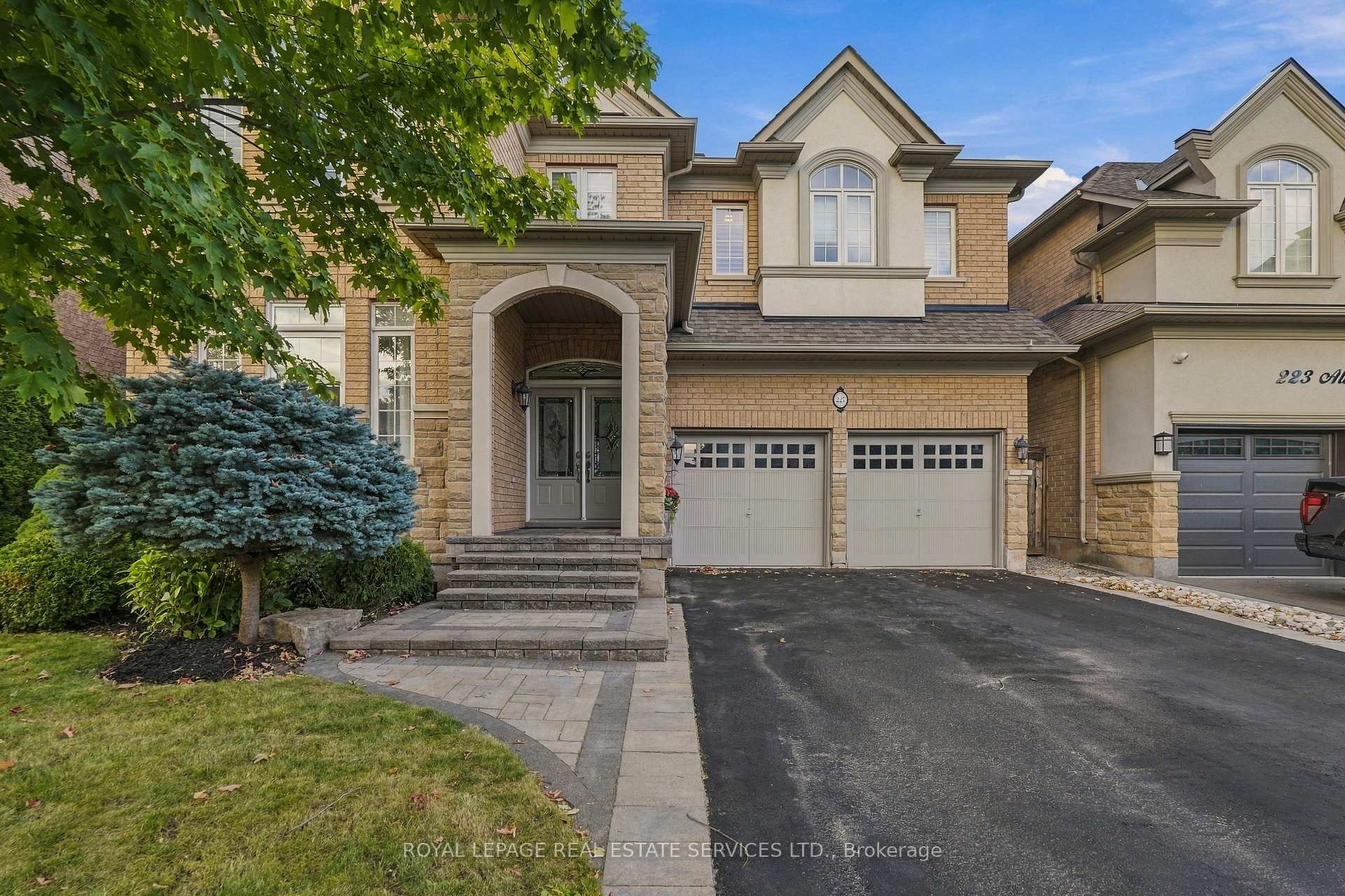 Photo 2 of 227 Alison Crescent, Oakville, Bronte — HOMEH
