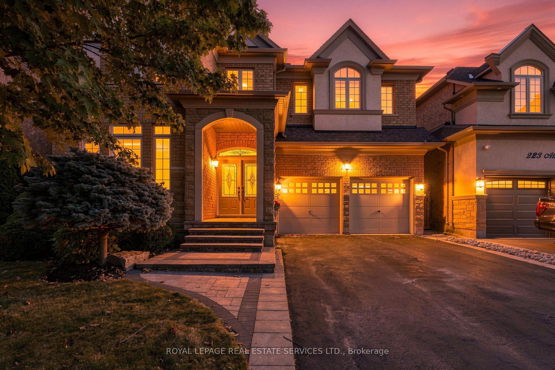 Photo 3 of 227 Alison Crescent, Oakville, Bronte — HOMEH