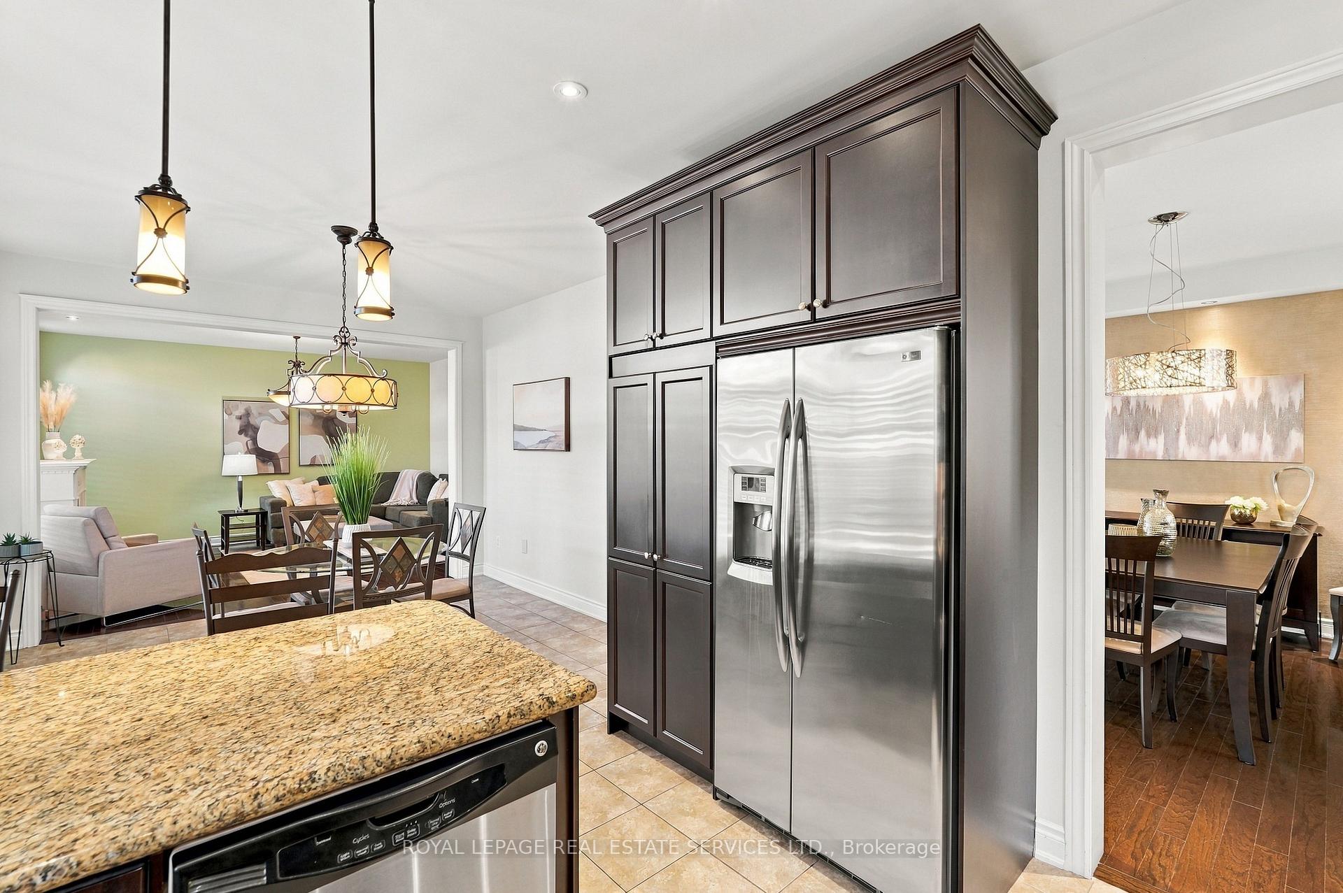 Photo 9 of 227 Alison Crescent, Oakville, Bronte — HOMEH